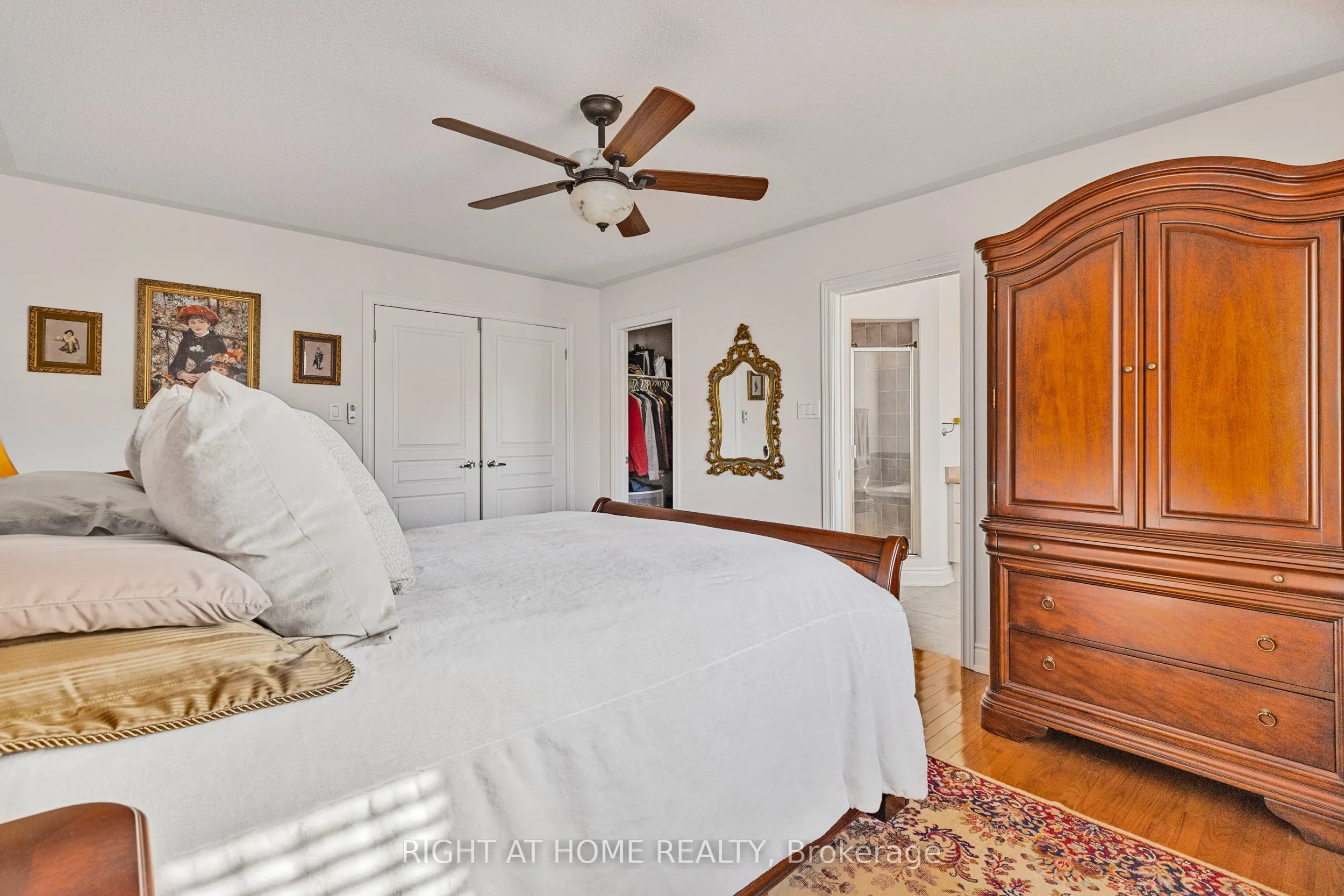 3351 Hayhurst Crescent