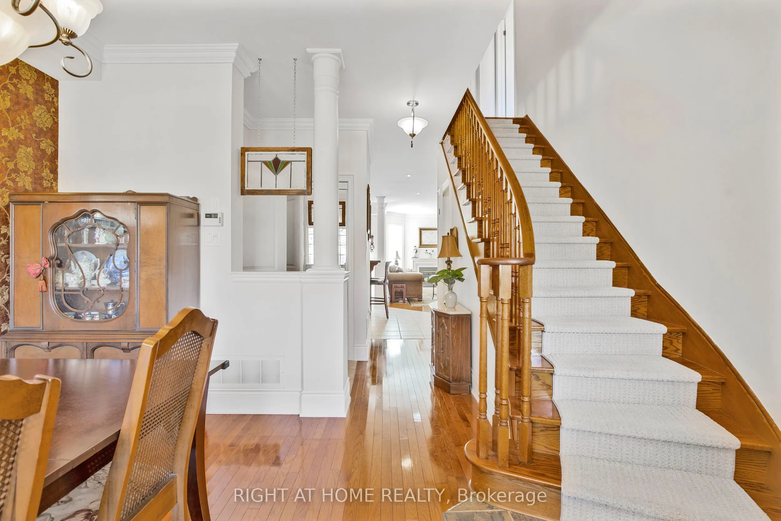 3351 Hayhurst Crescent