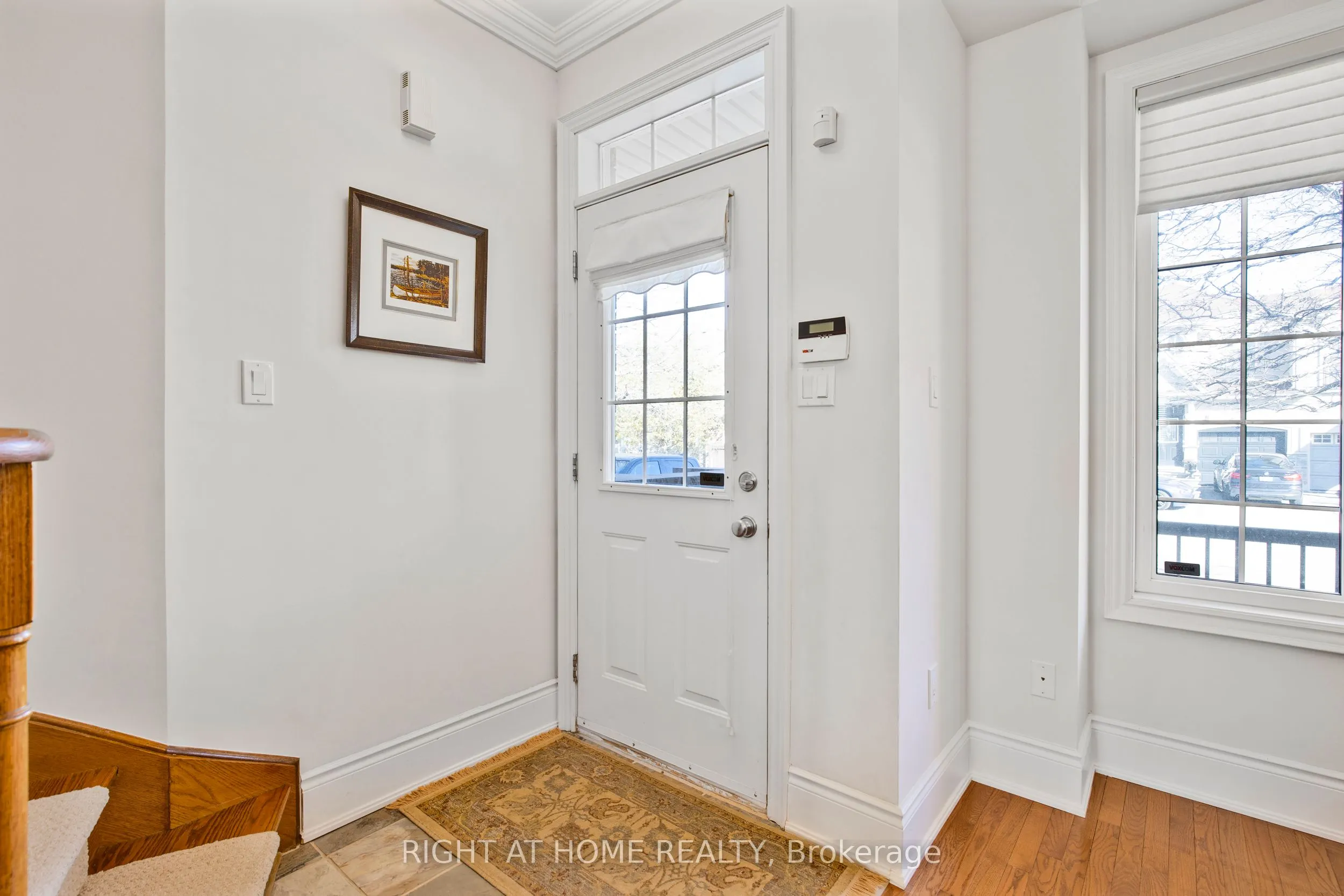 3351 Hayhurst Crescent