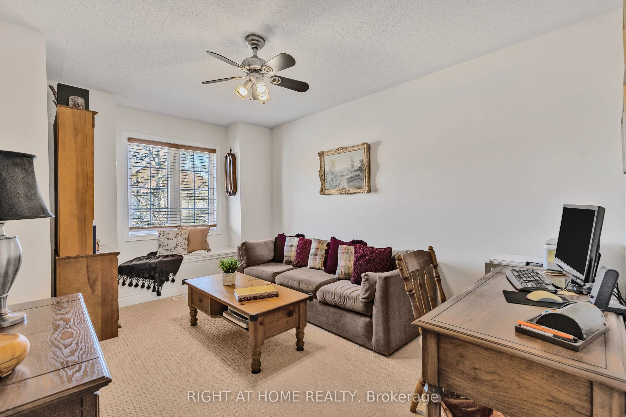 3351 Hayhurst Crescent