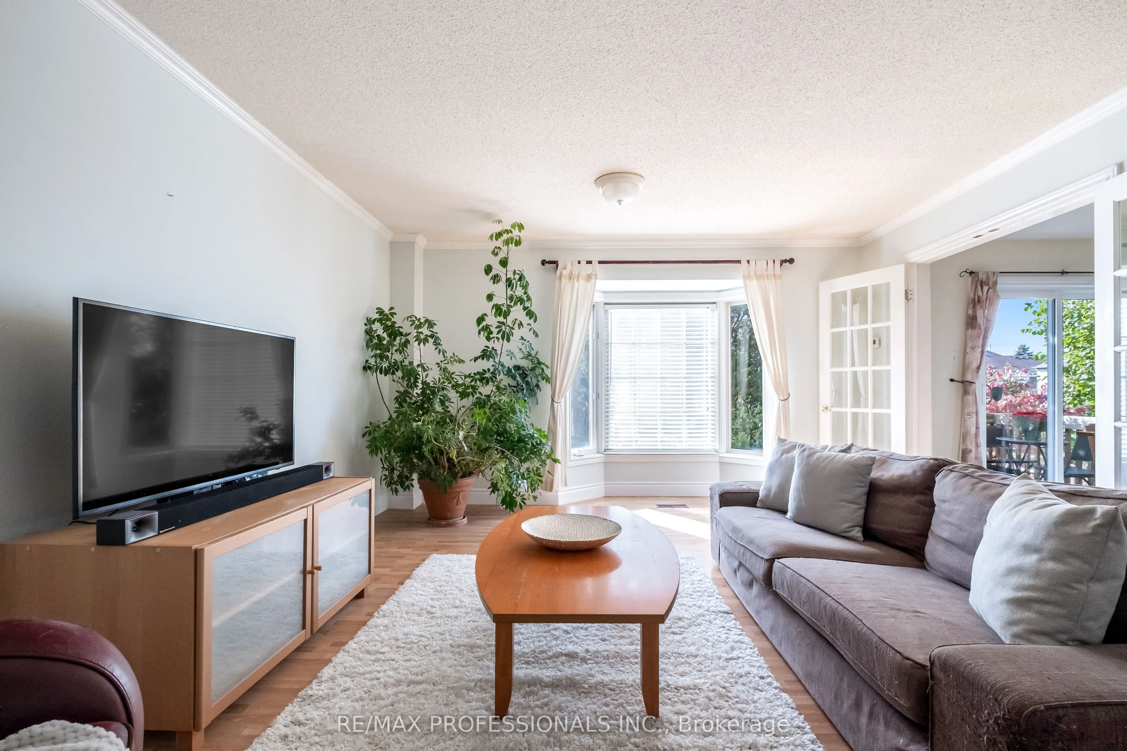 65 Hickorybush Avenue