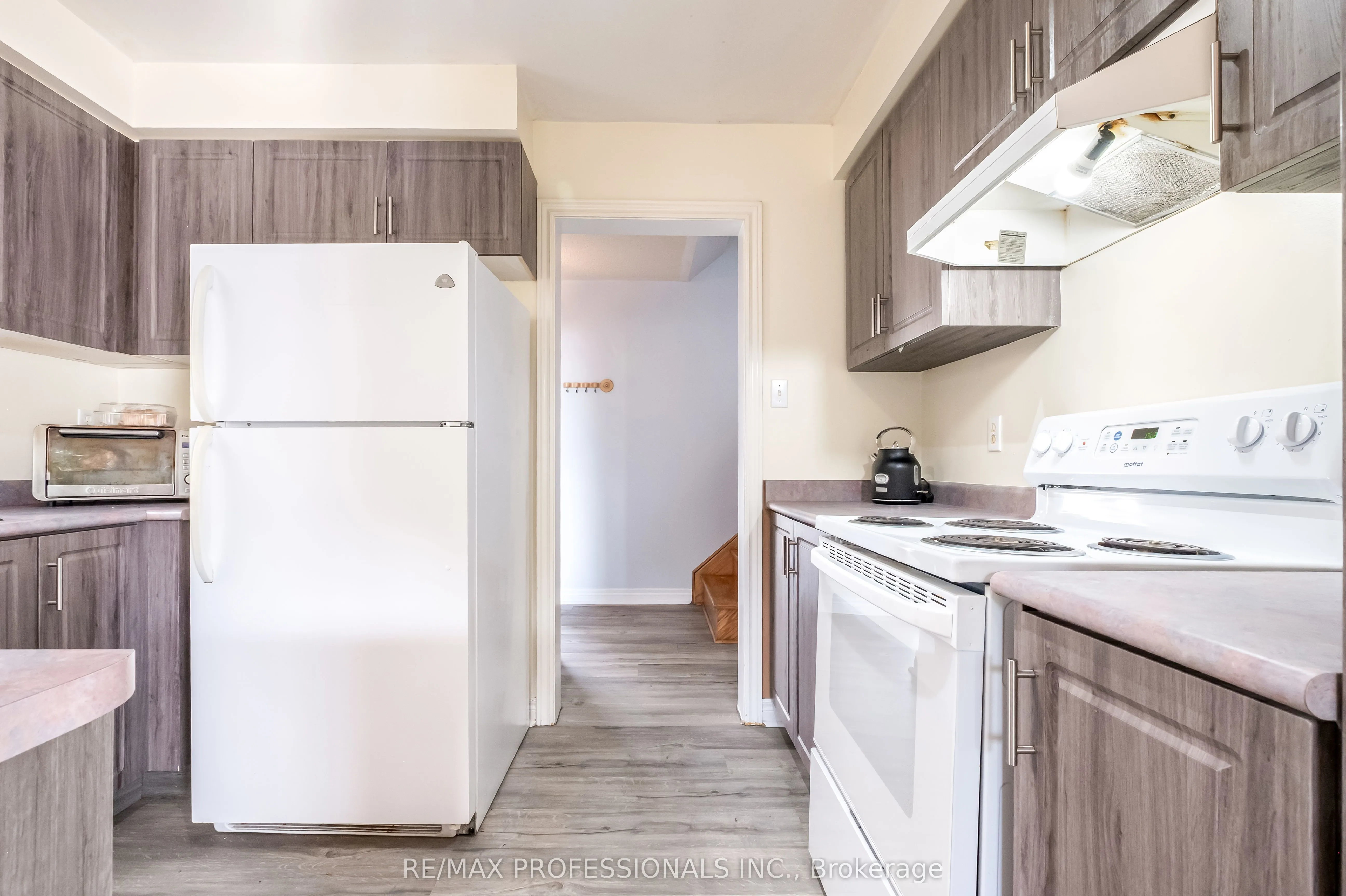 65 Hickorybush Avenue