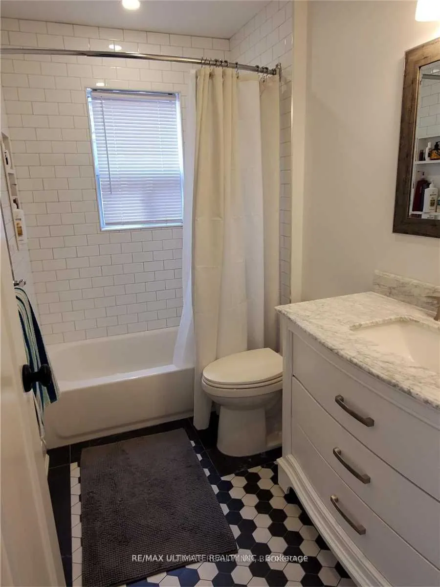 784A Dovercourt Road, #2nd Flr