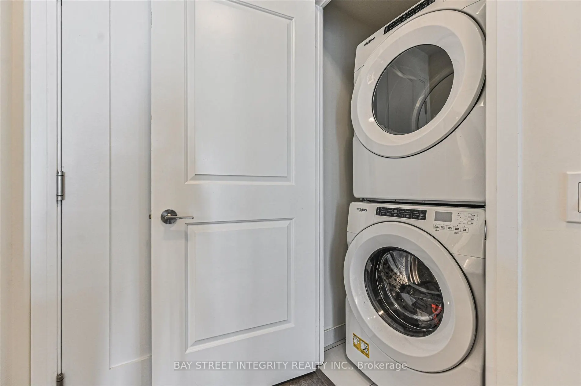 35 Watergarden Drive, #2719