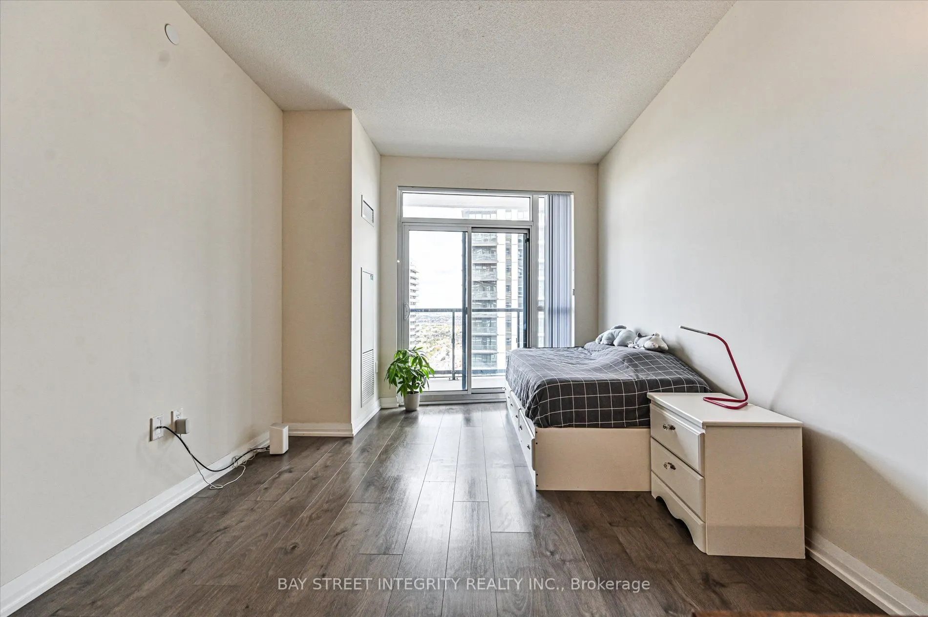 35 Watergarden Drive, #2719