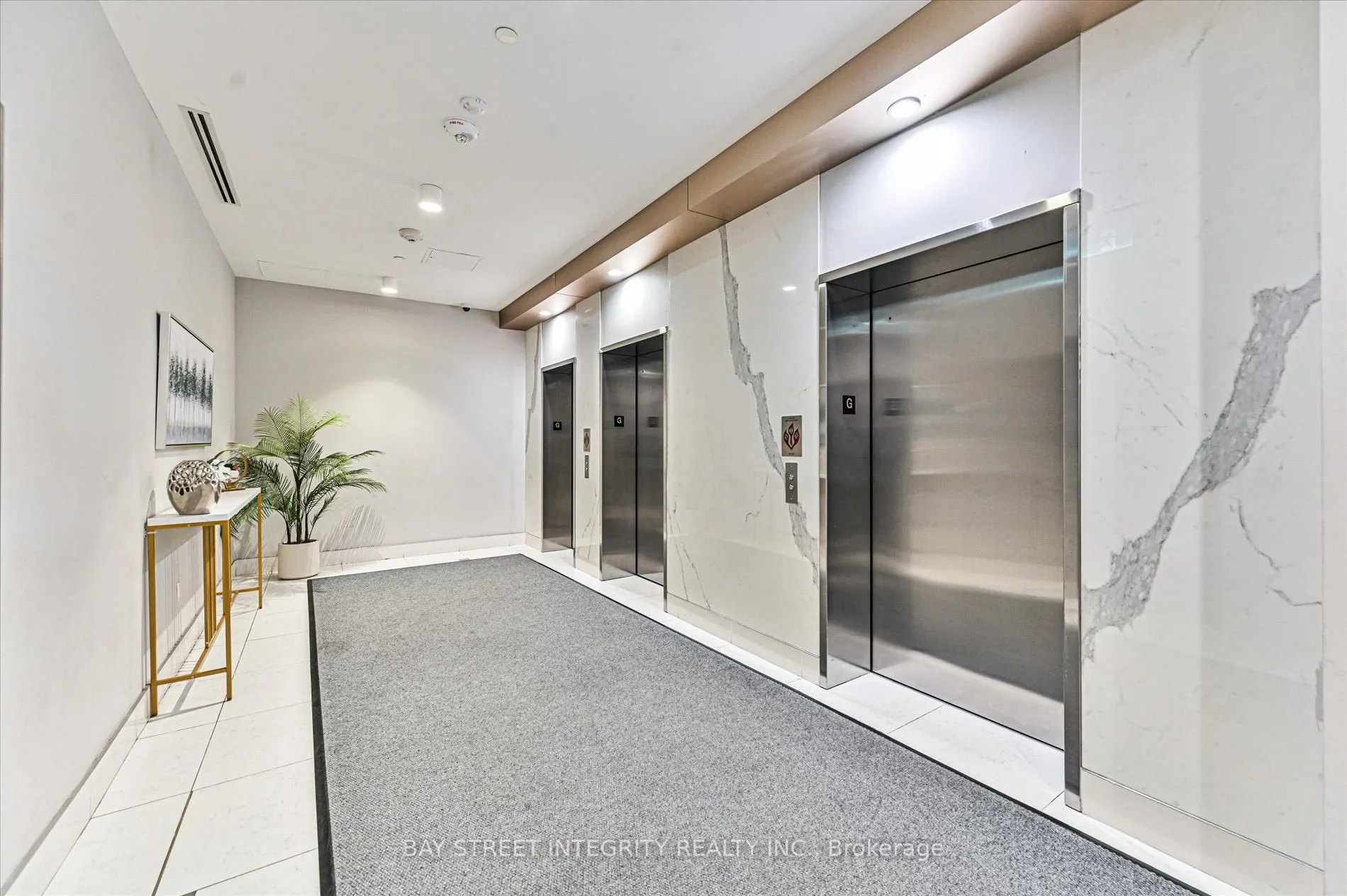 35 Watergarden Drive, #2719