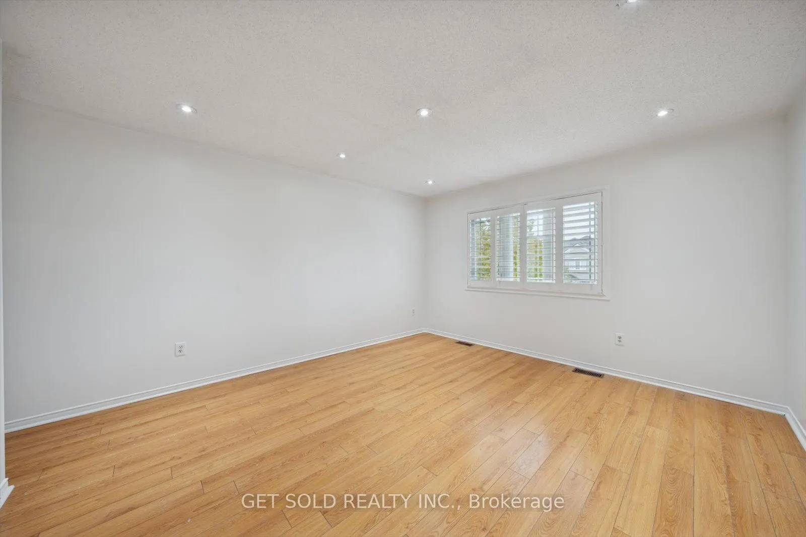 36 Field Thistle Drive