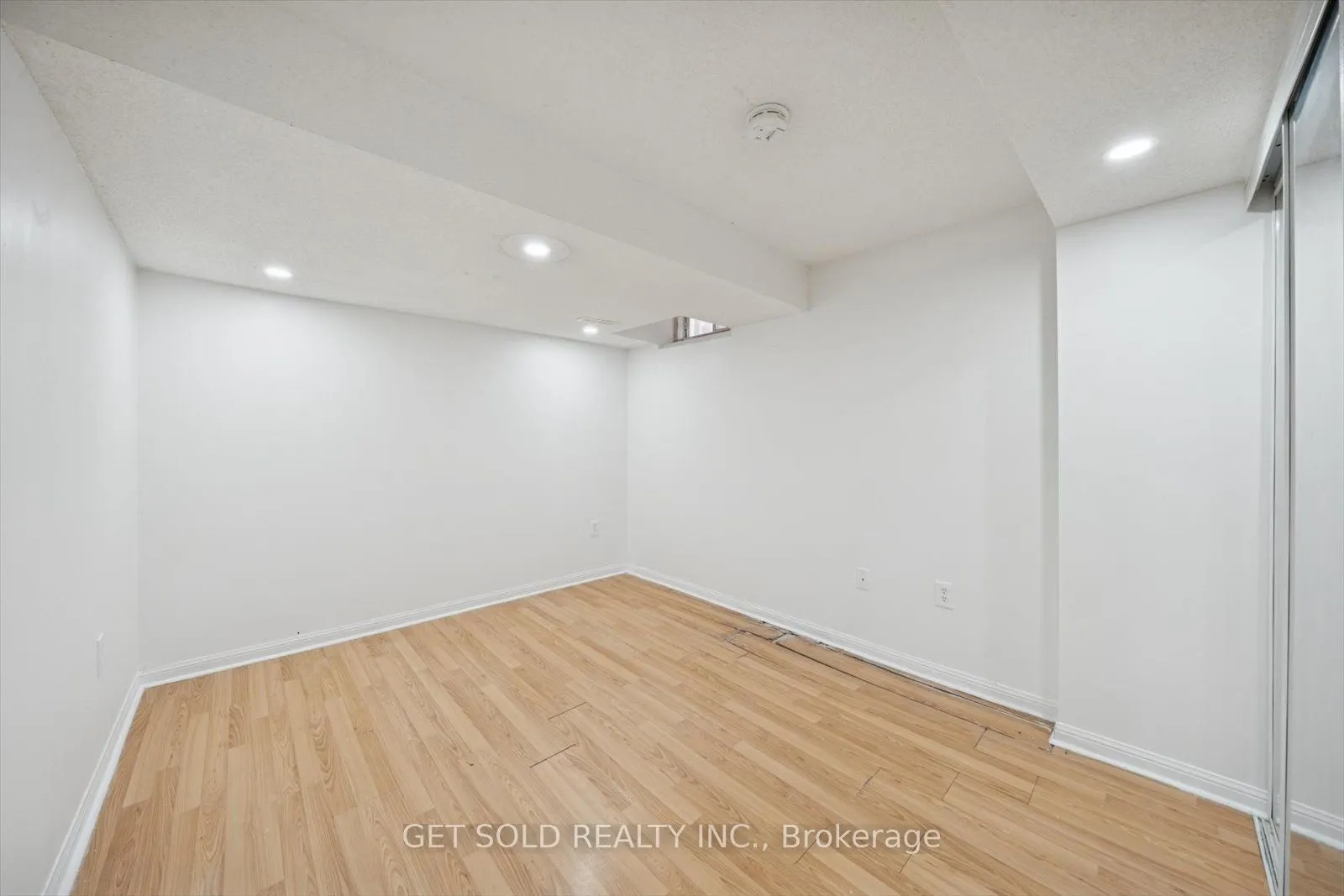 36 Field Thistle Drive