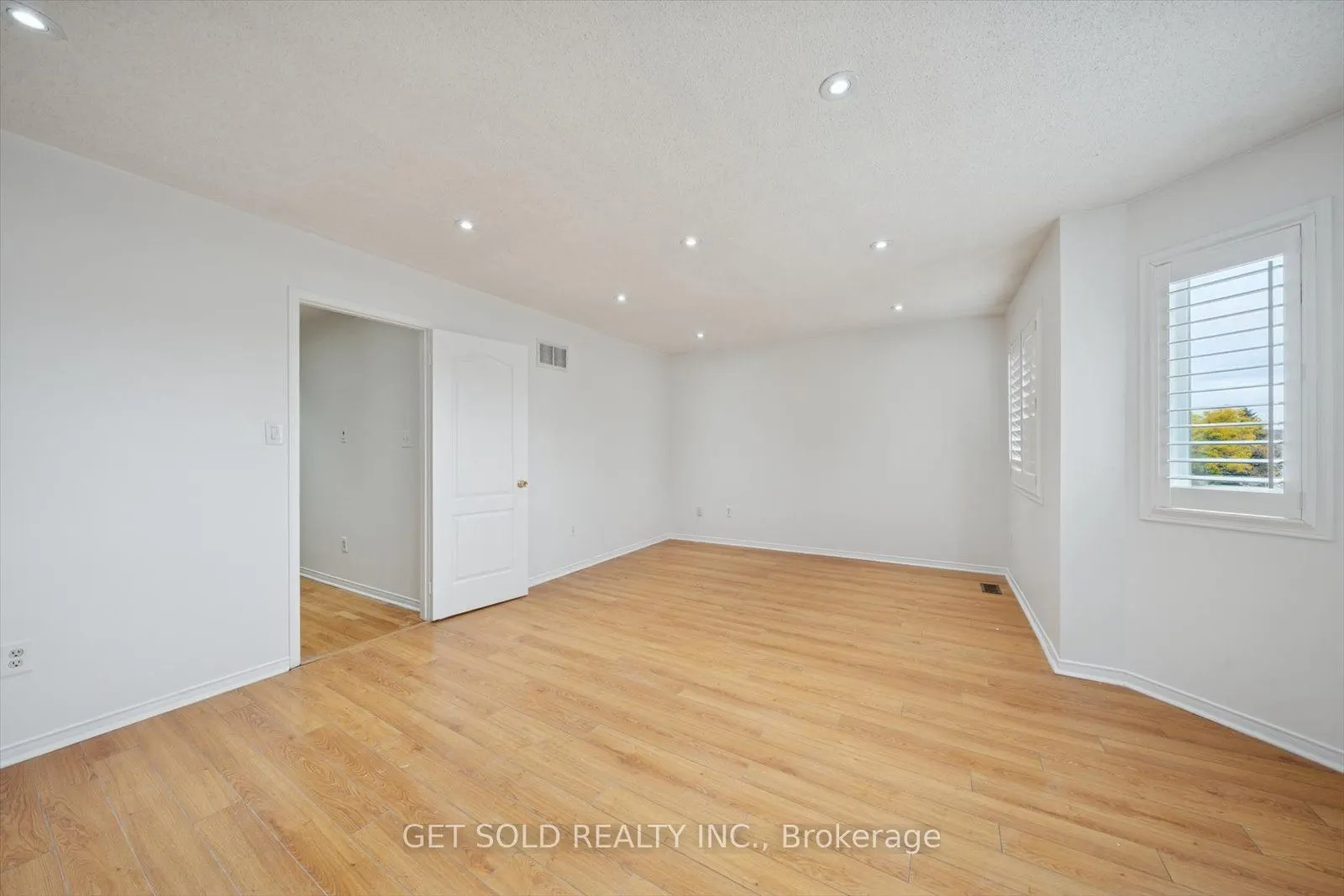 36 Field Thistle Drive