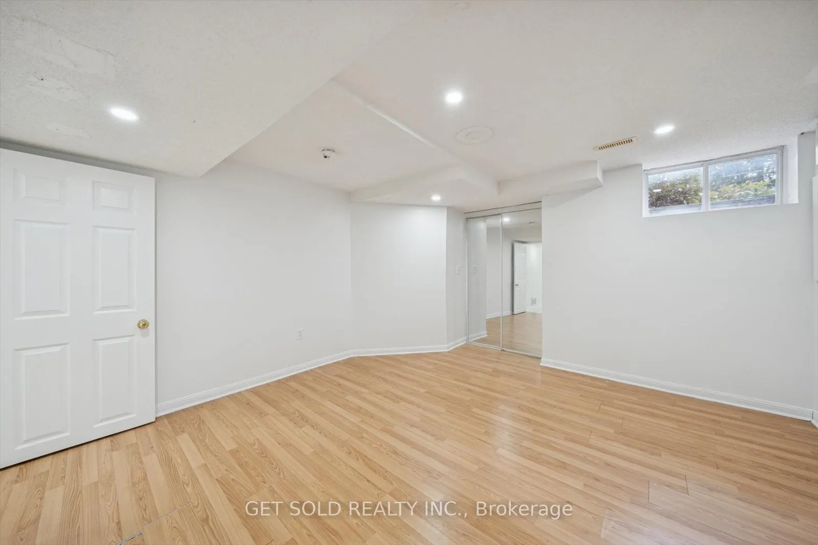 36 Field Thistle Drive