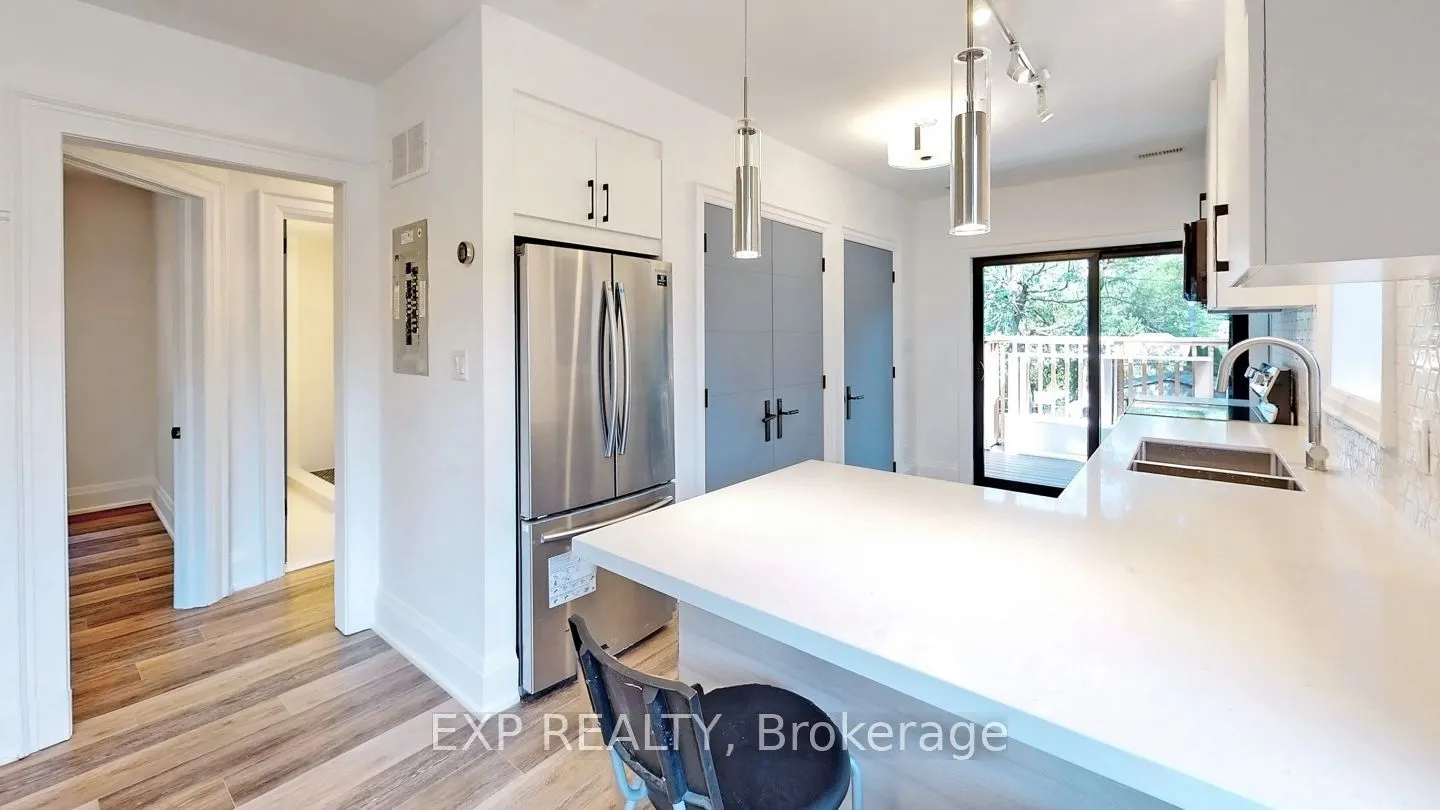 218 Howard Park Avenue, #2