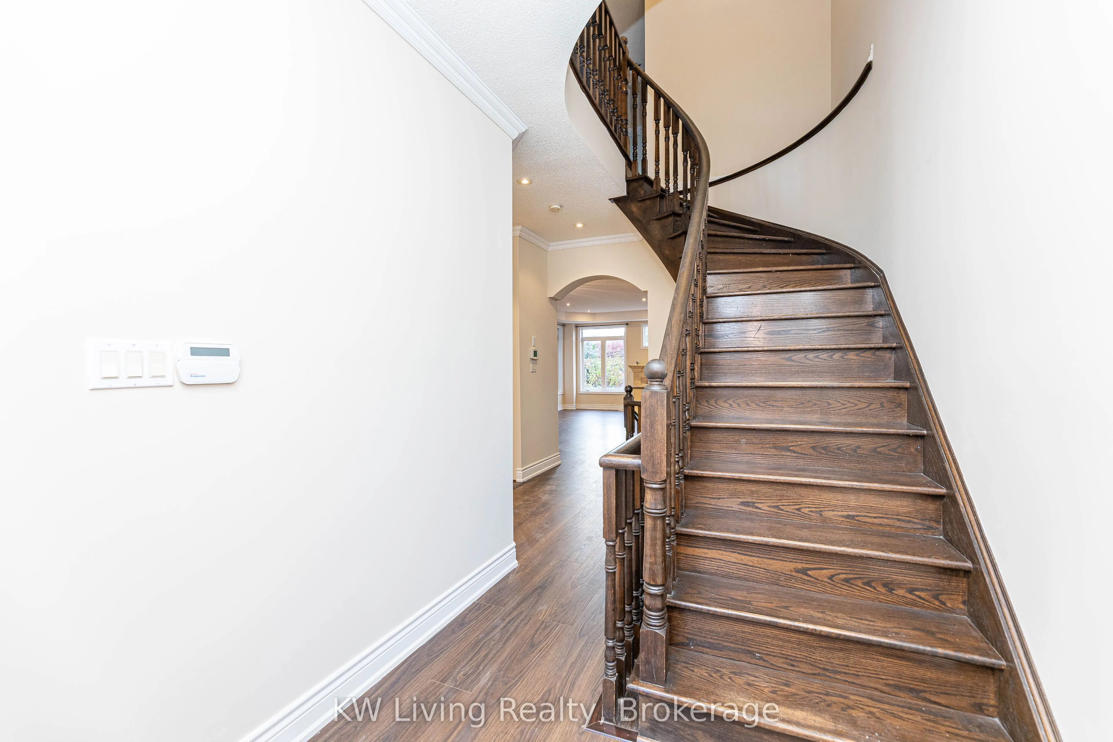 1182 Woodington Lane