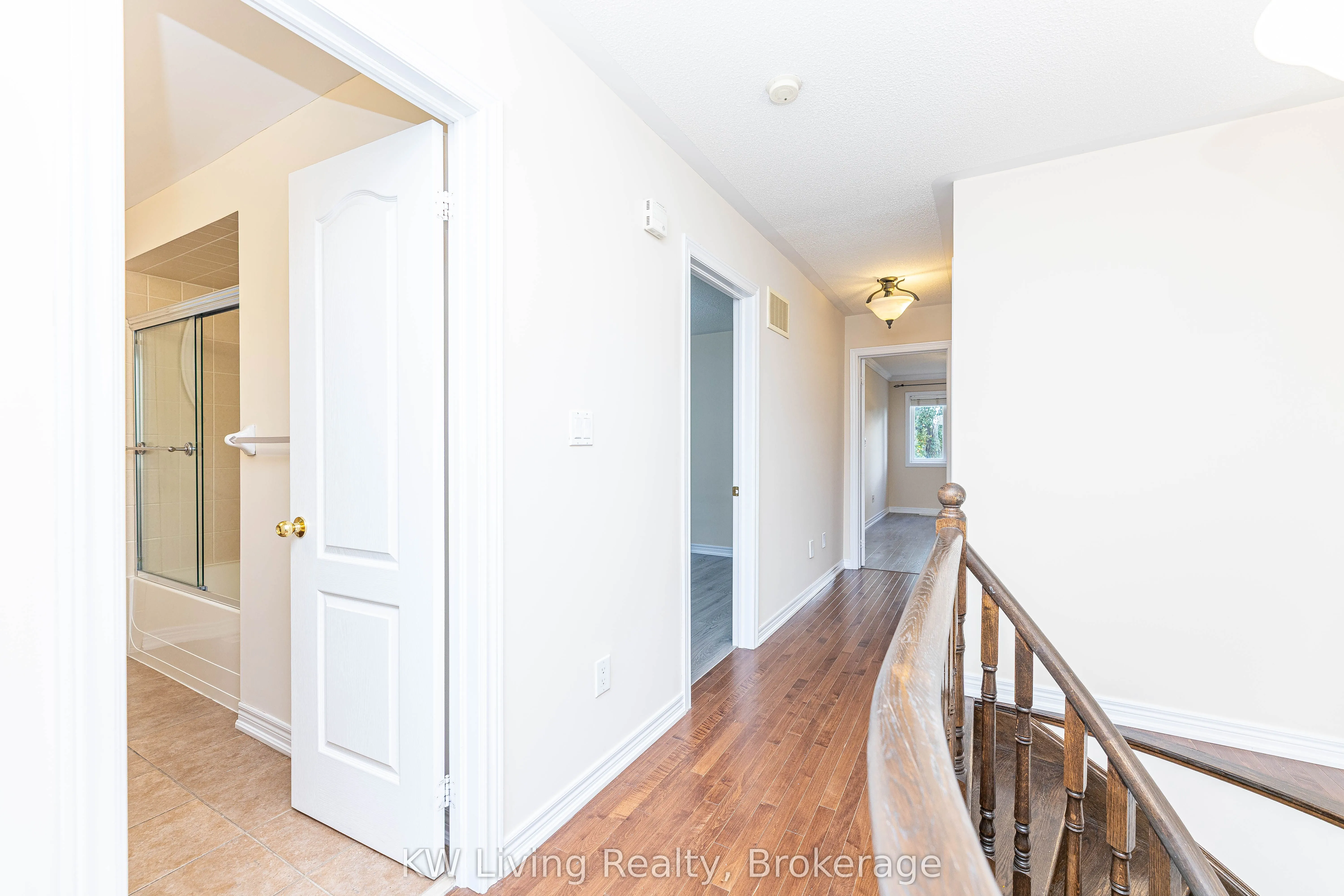 1182 Woodington Lane