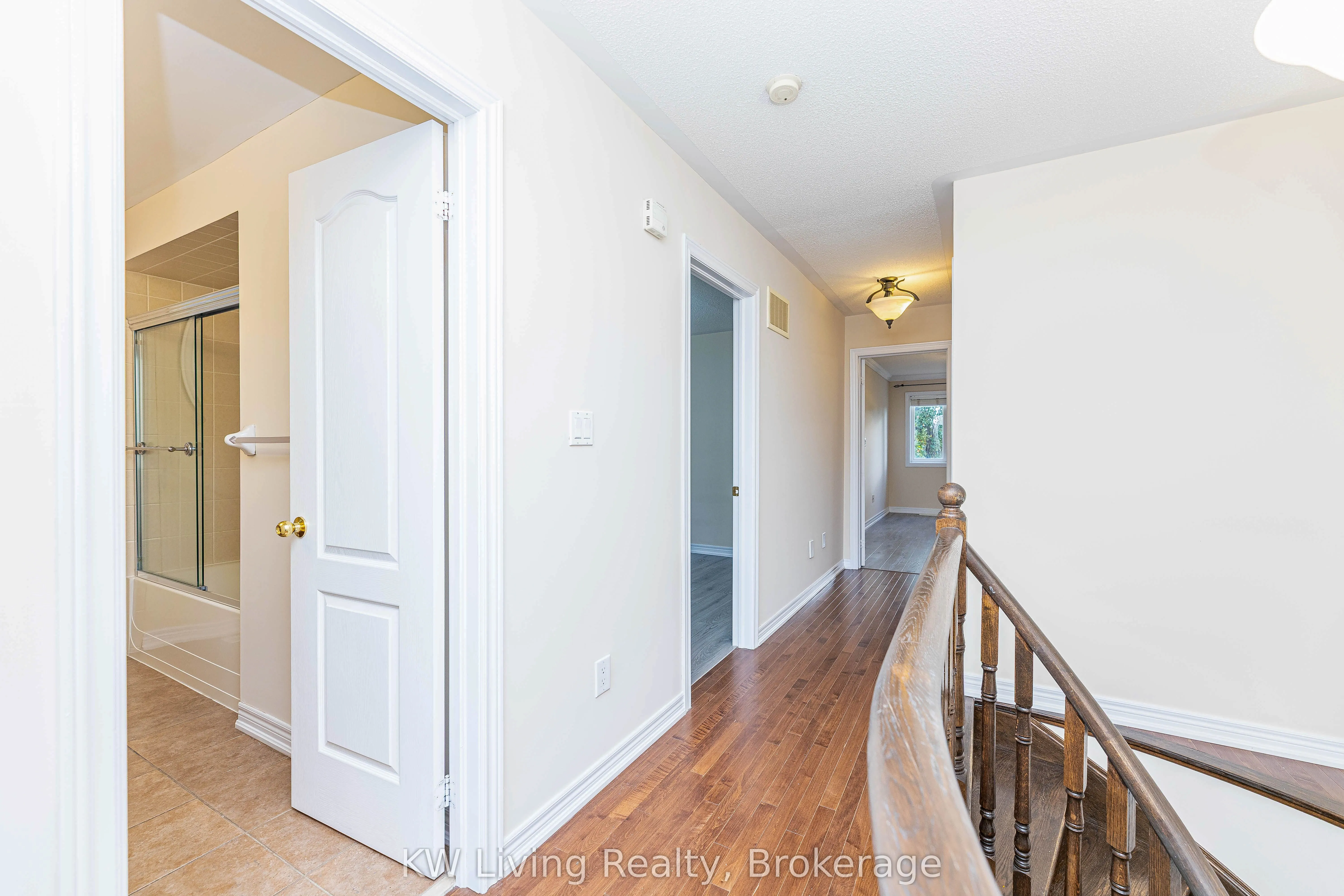 1182 Woodington Lane