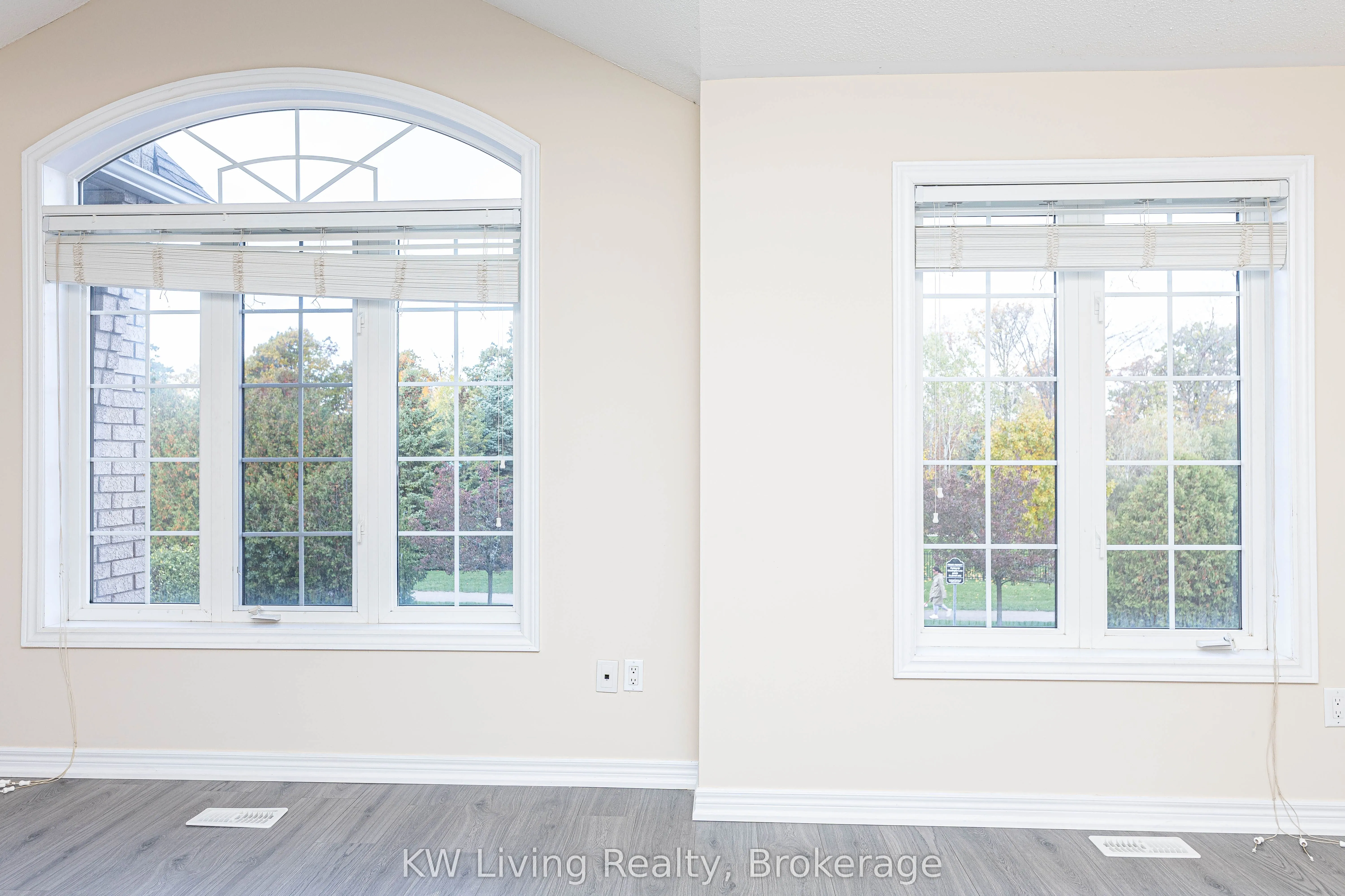 1182 Woodington Lane