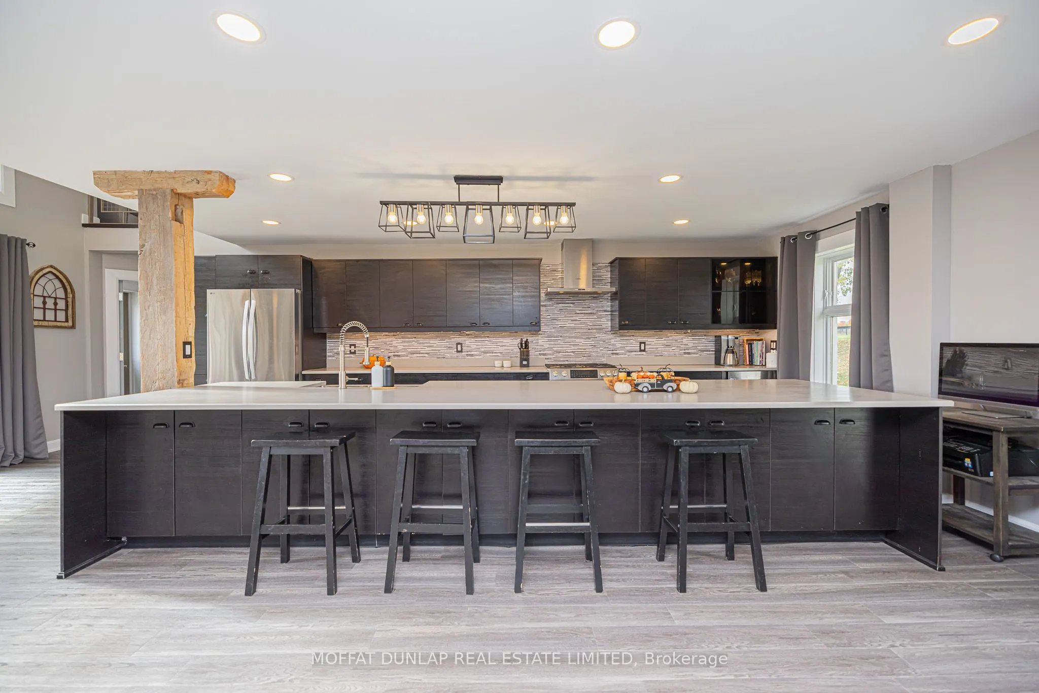 18095 Horseshoe Hill Road