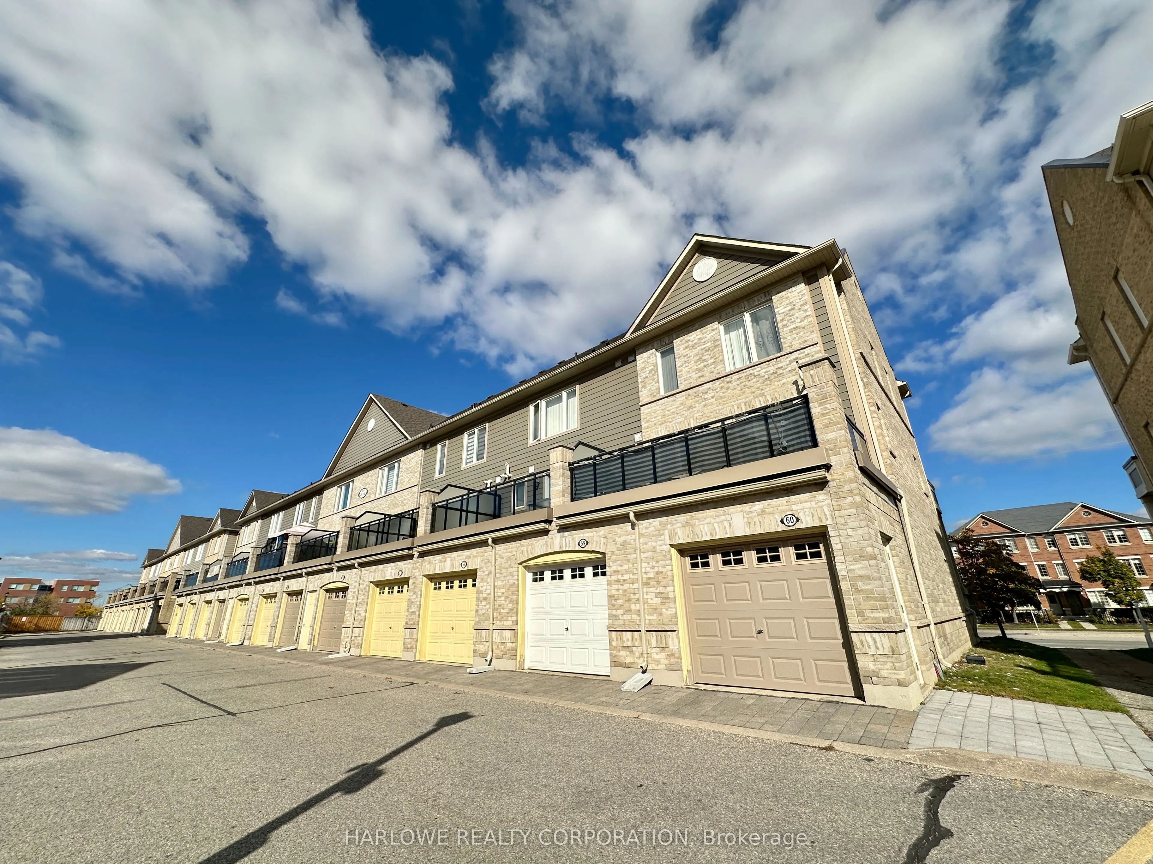 60 Fairwood Circle, #59