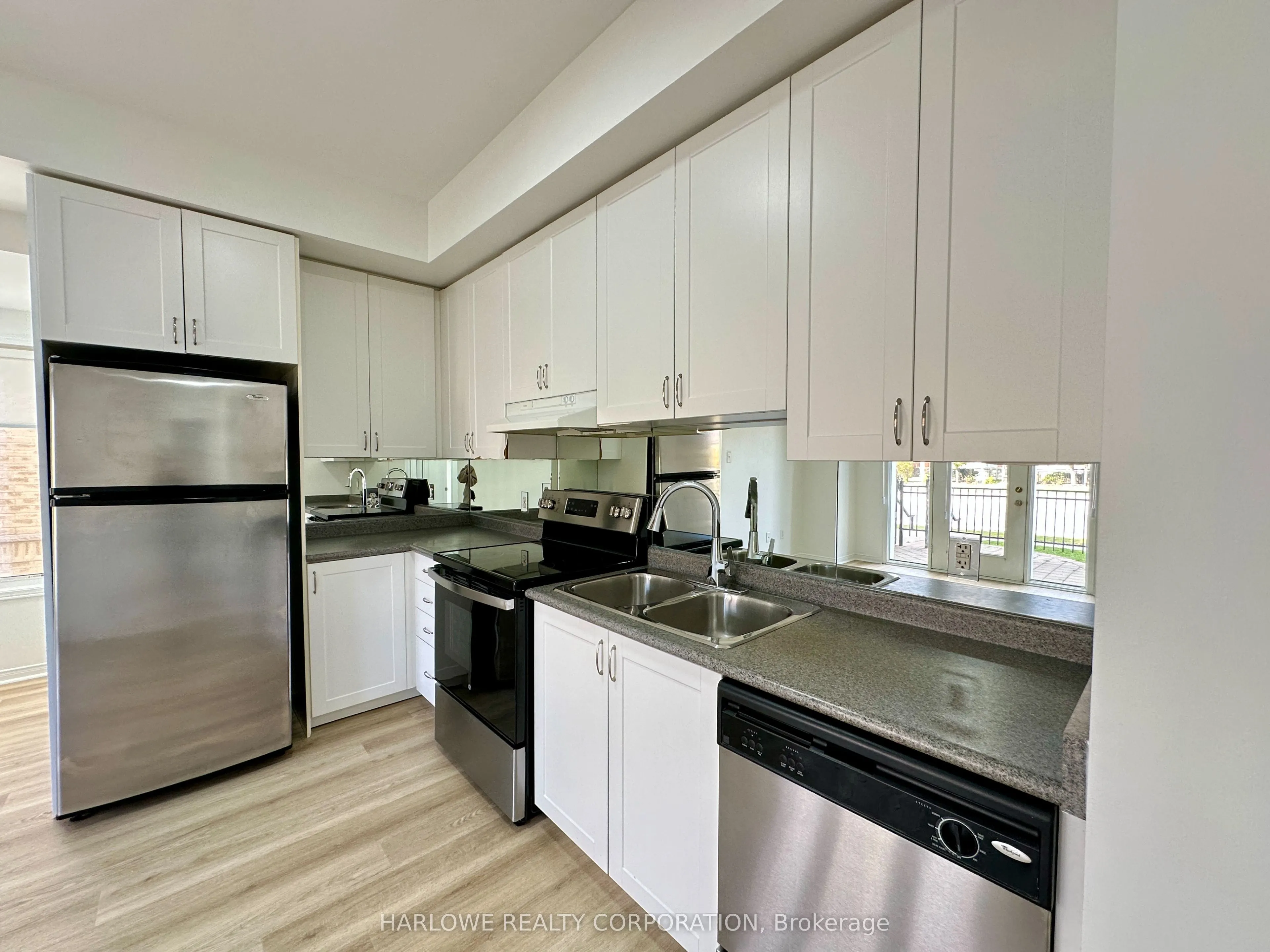 60 Fairwood Circle, #59