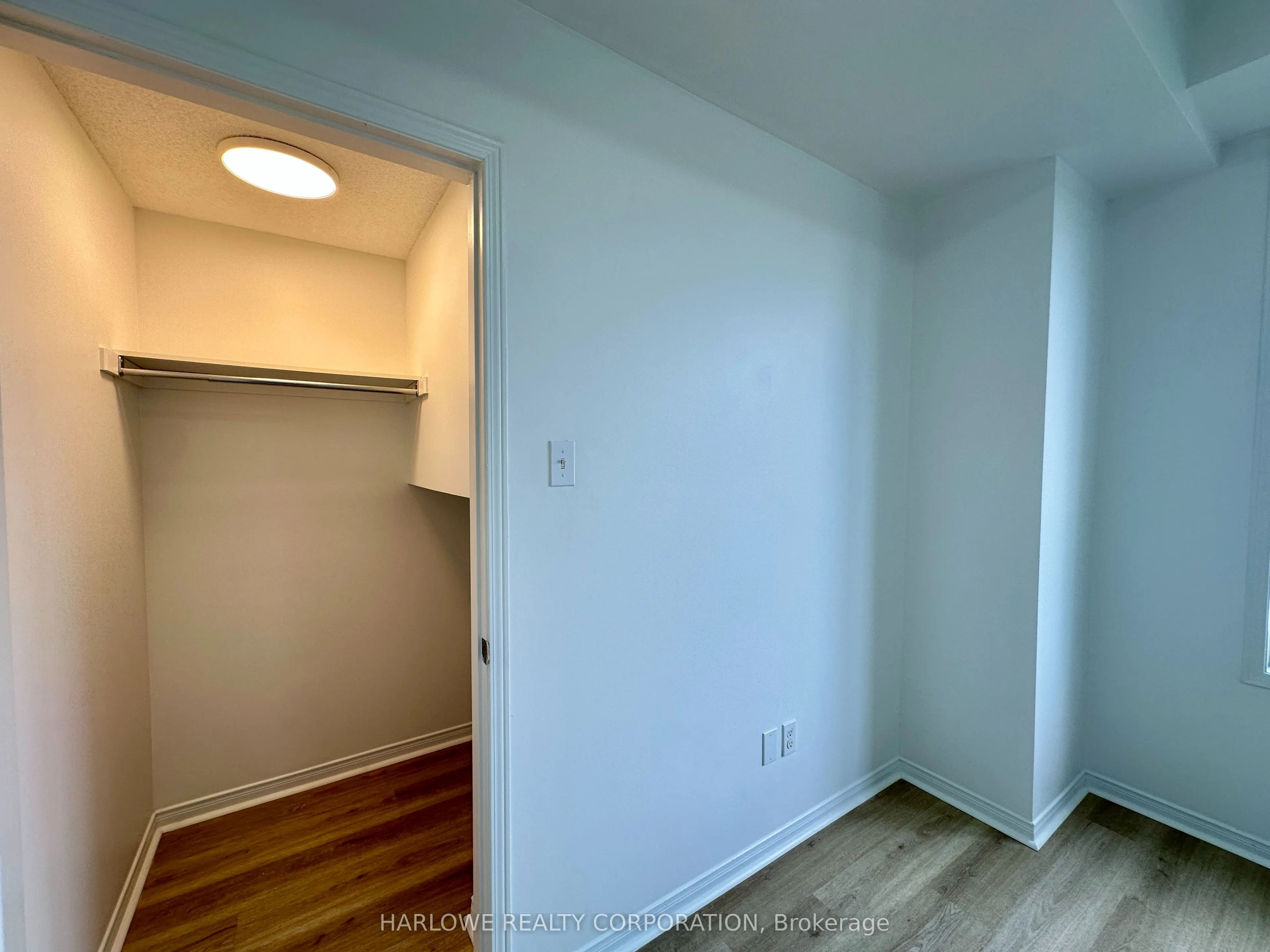 60 Fairwood Circle, #59