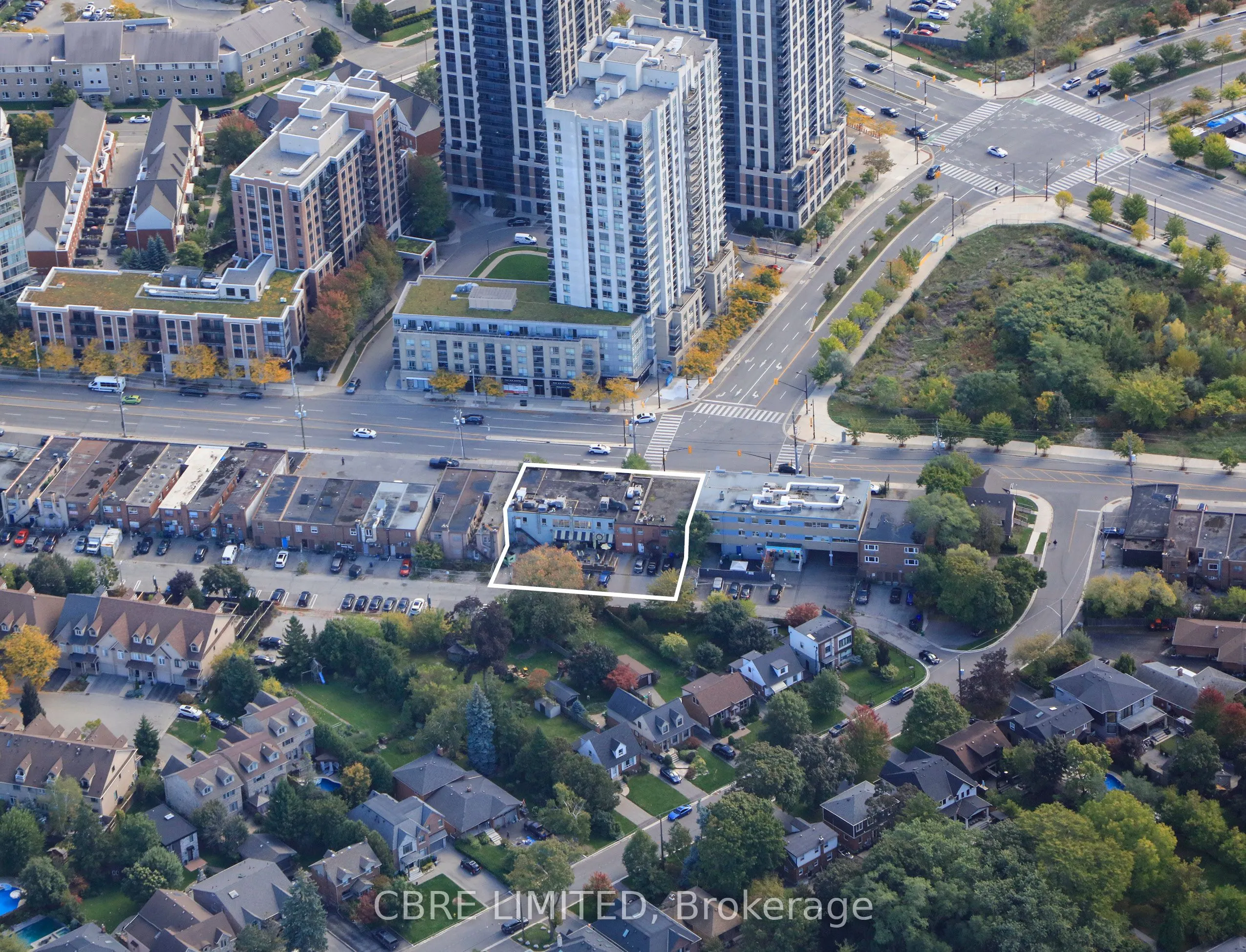 5140* Dundas Street W