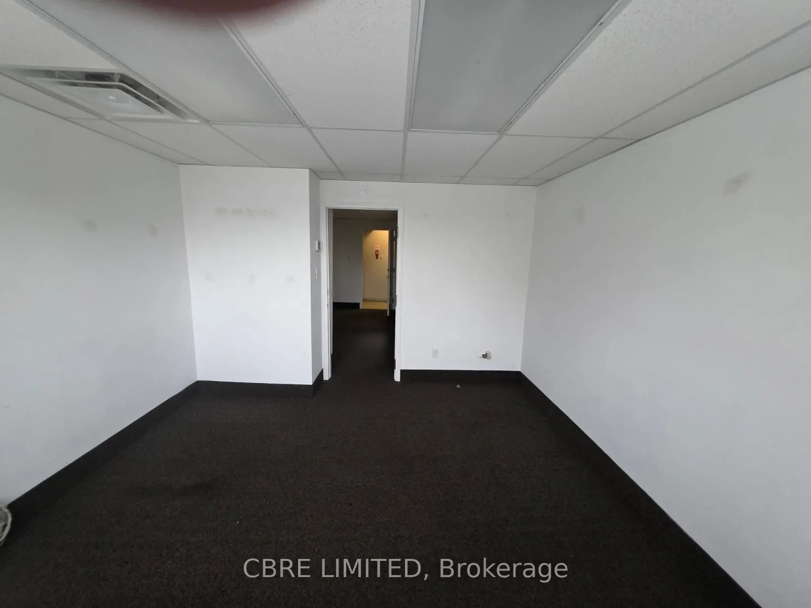 5140* Dundas Street W