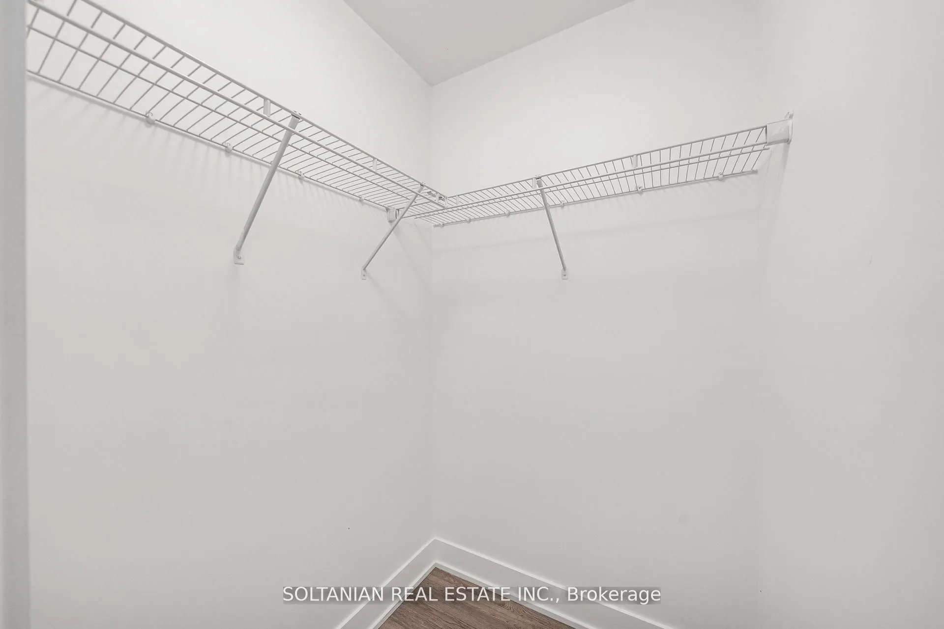 50 George Butchart Drive, #810