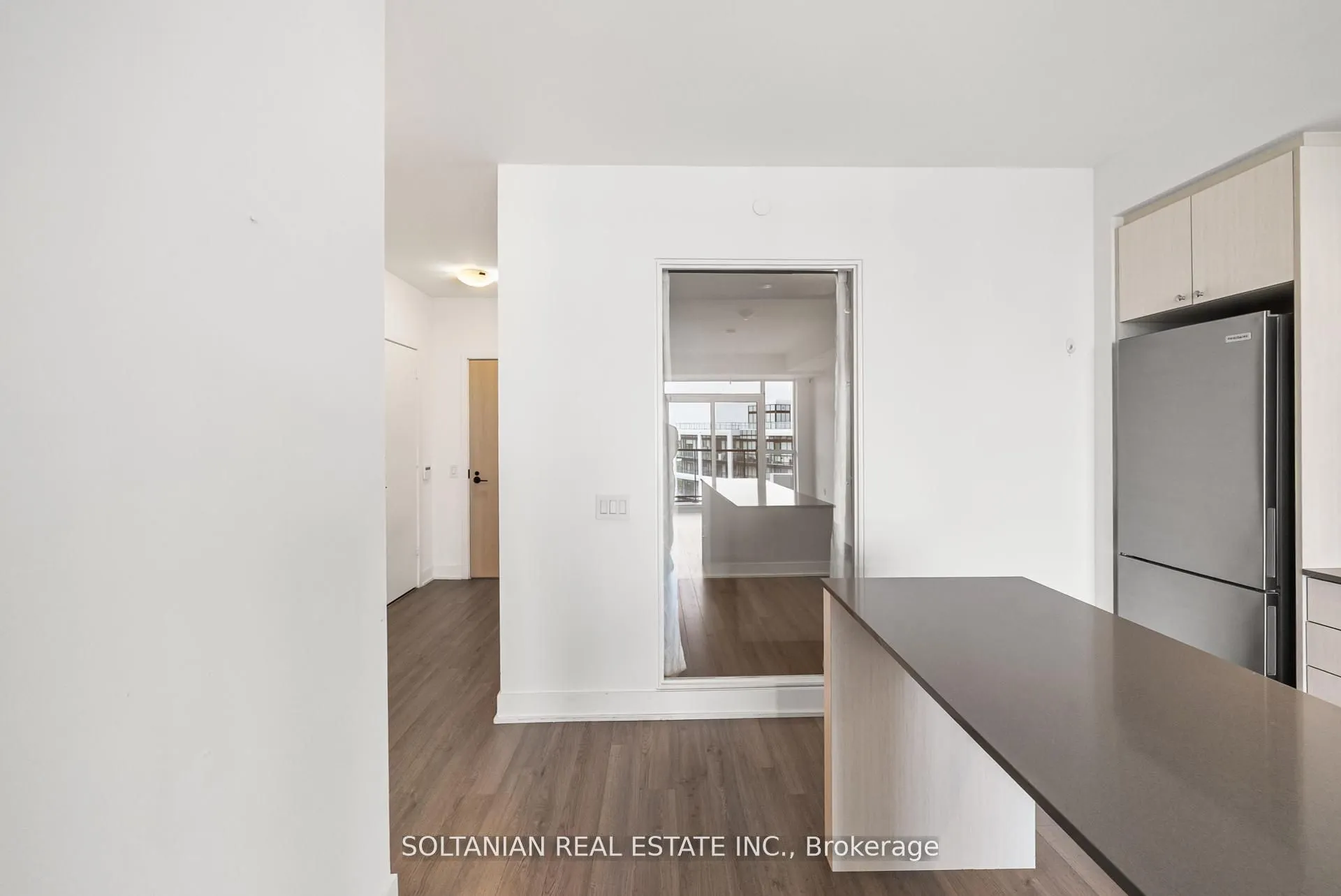 50 George Butchart Drive, #810