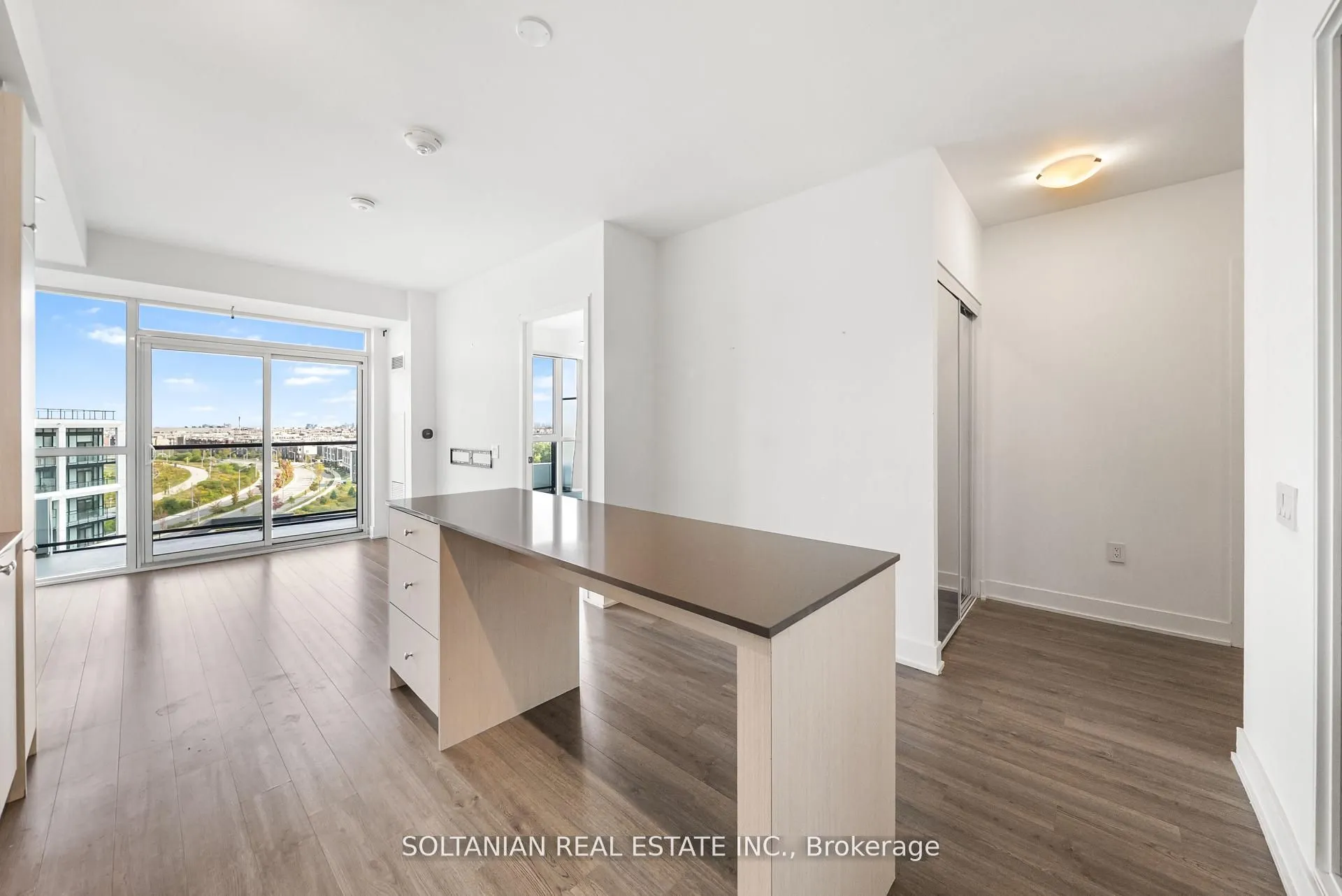 50 George Butchart Drive, #810