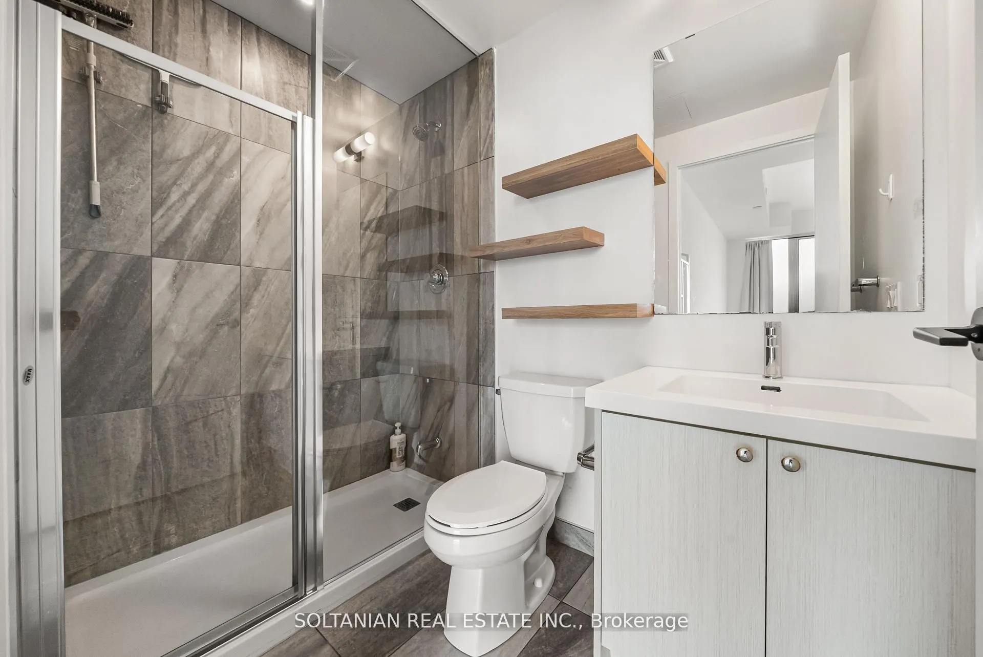 50 George Butchart Drive, #810