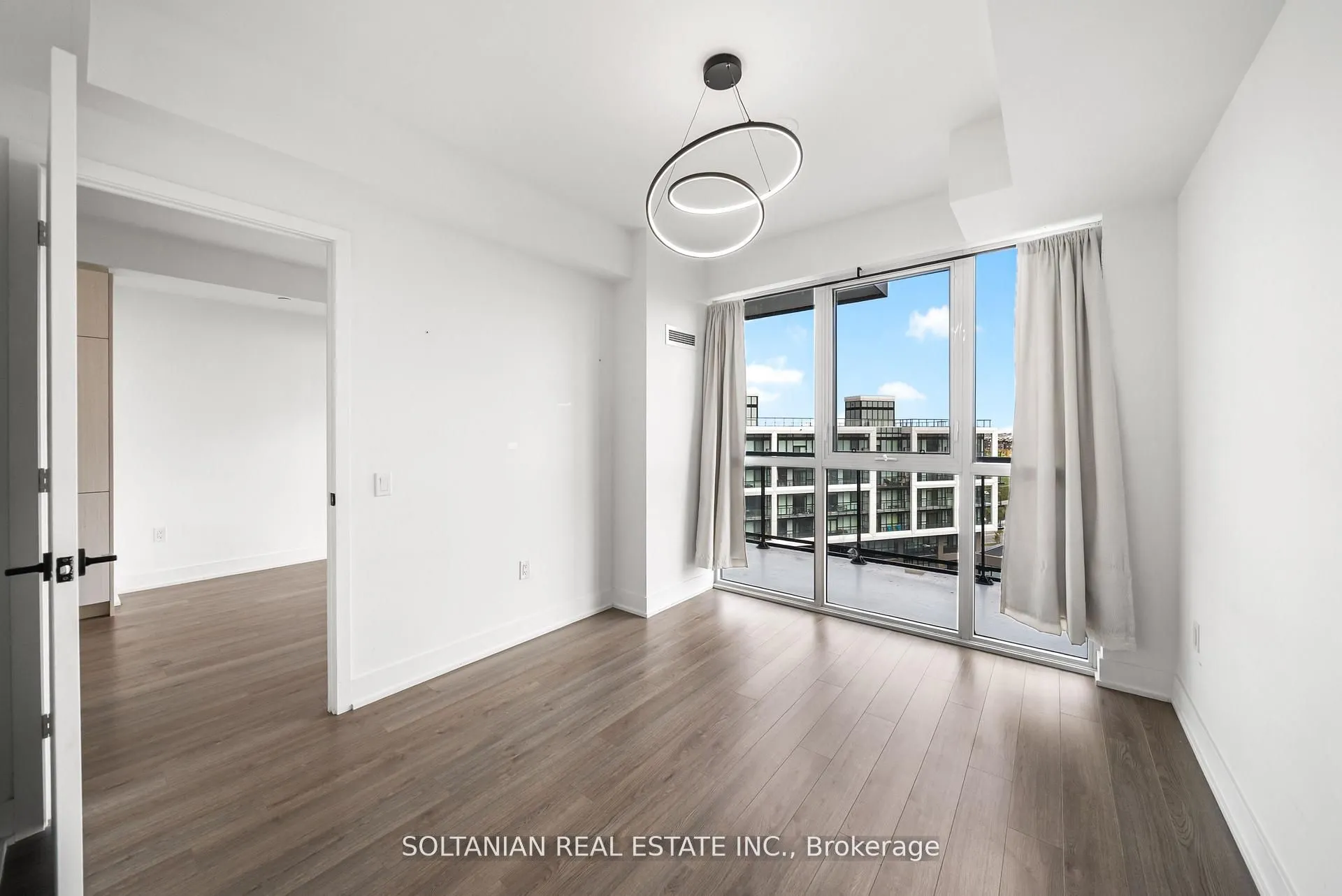 50 George Butchart Drive, #810