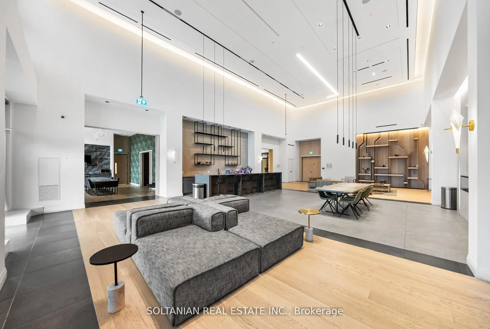 50 George Butchart Drive, #810