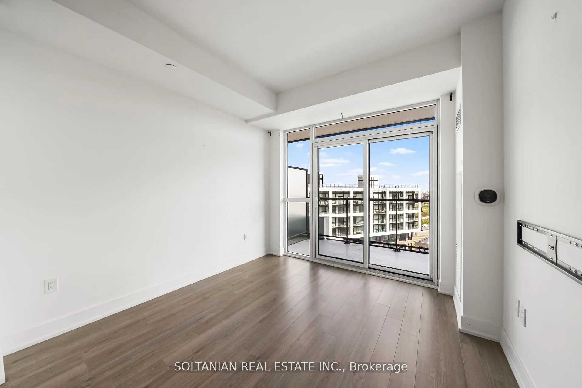 50 George Butchart Drive, #810