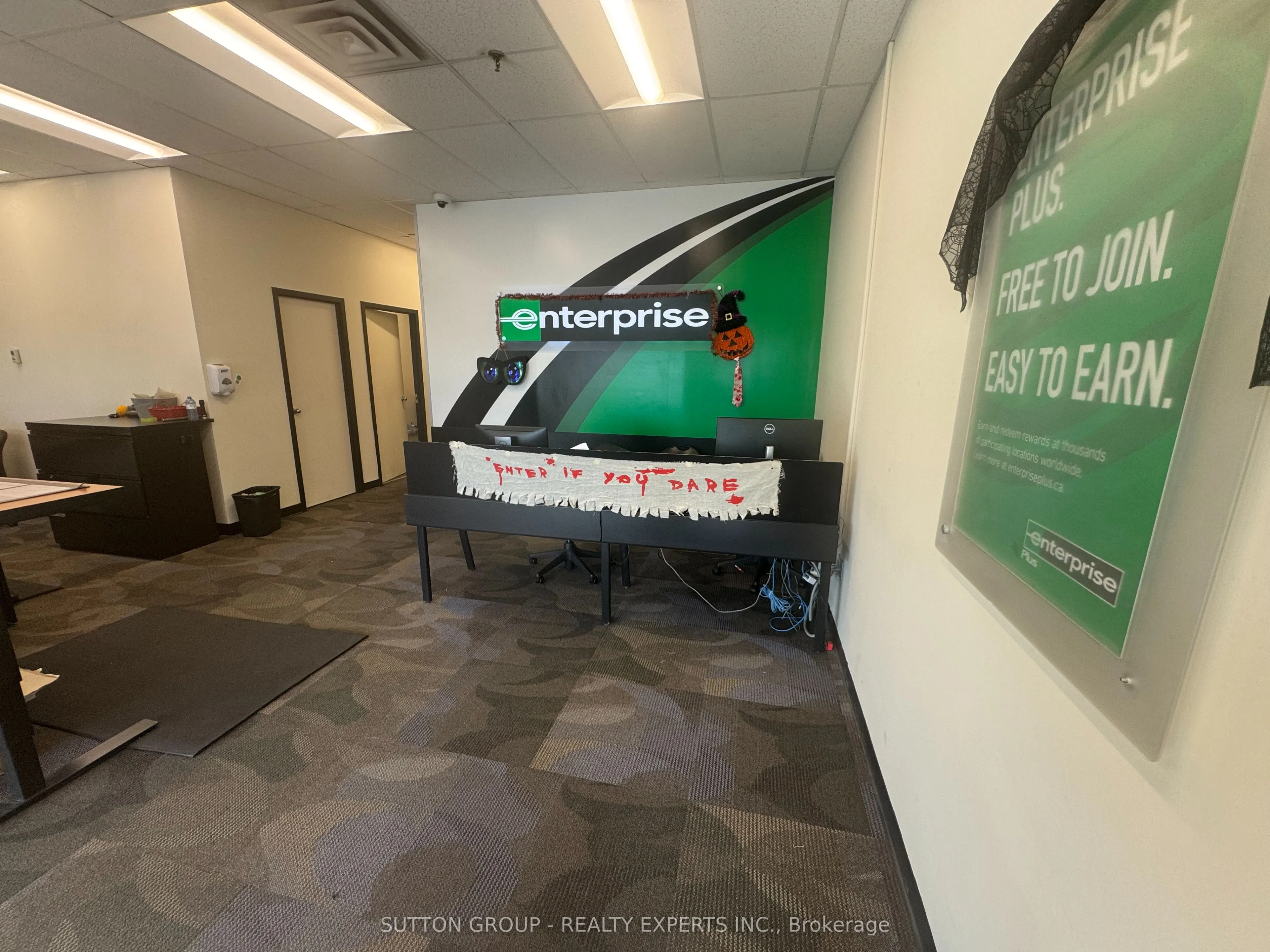 2074 Steeles Avenue E, #18