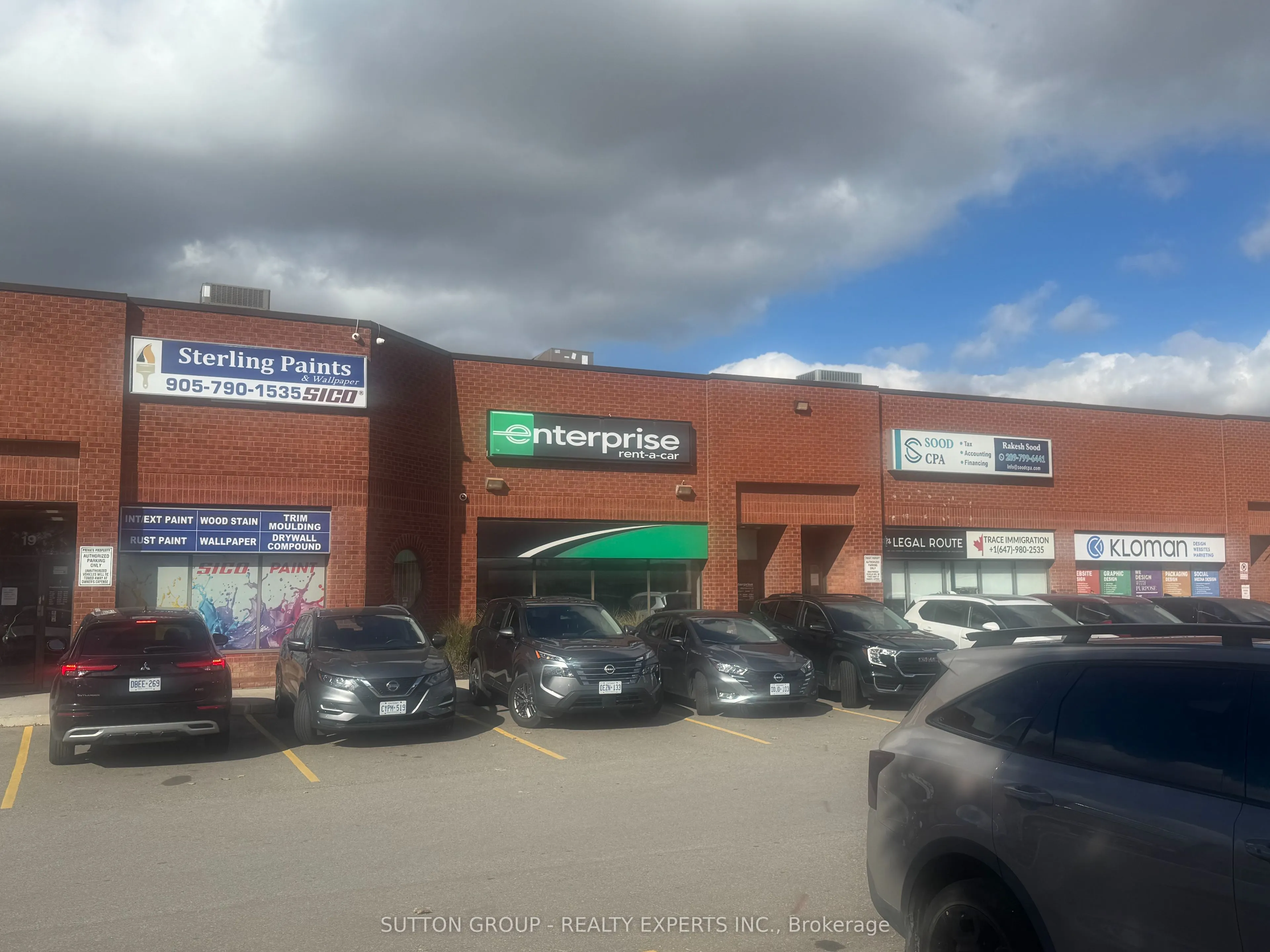 2074 Steeles Avenue E, #18