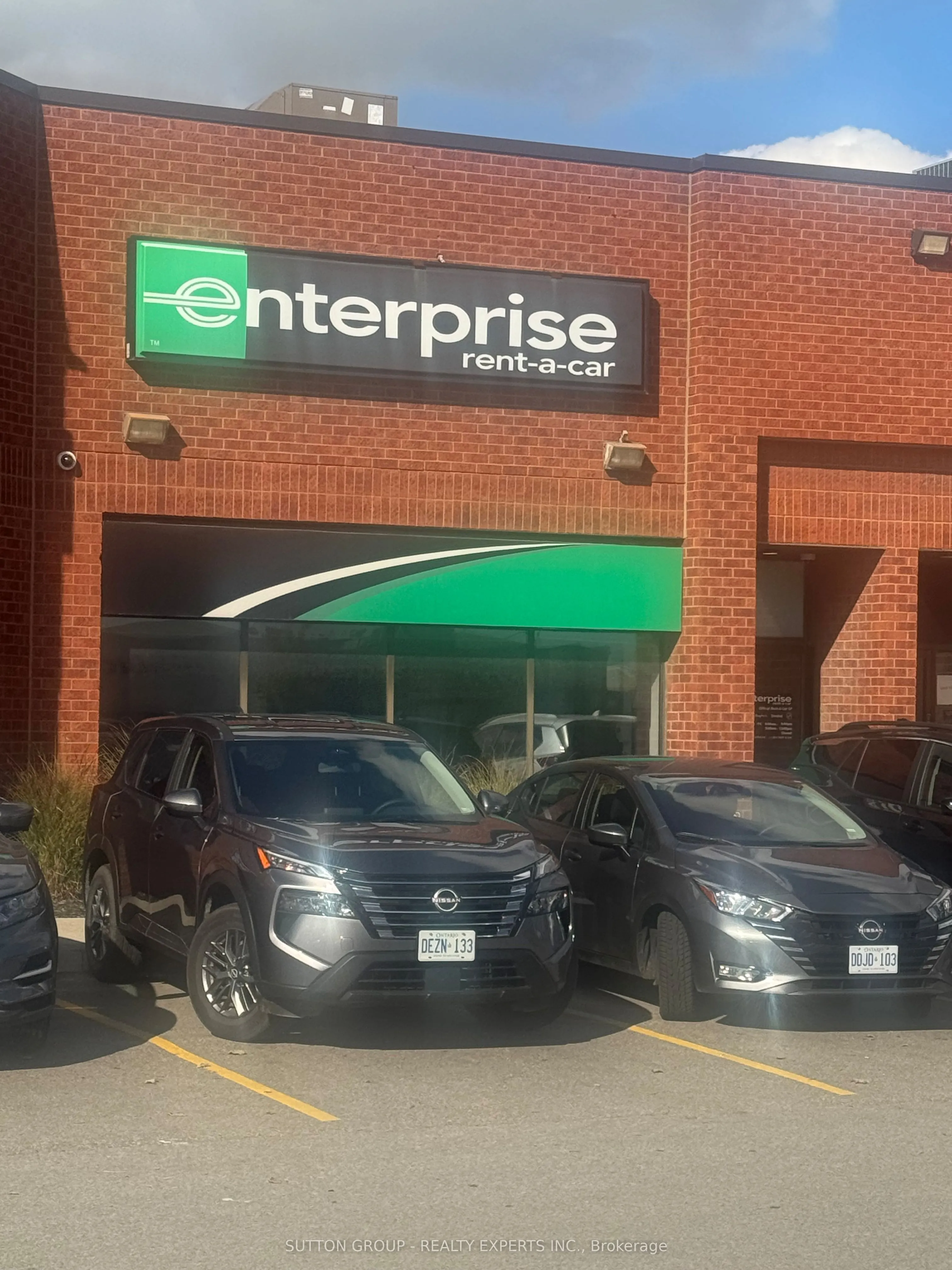 2074 Steeles Avenue E, #18