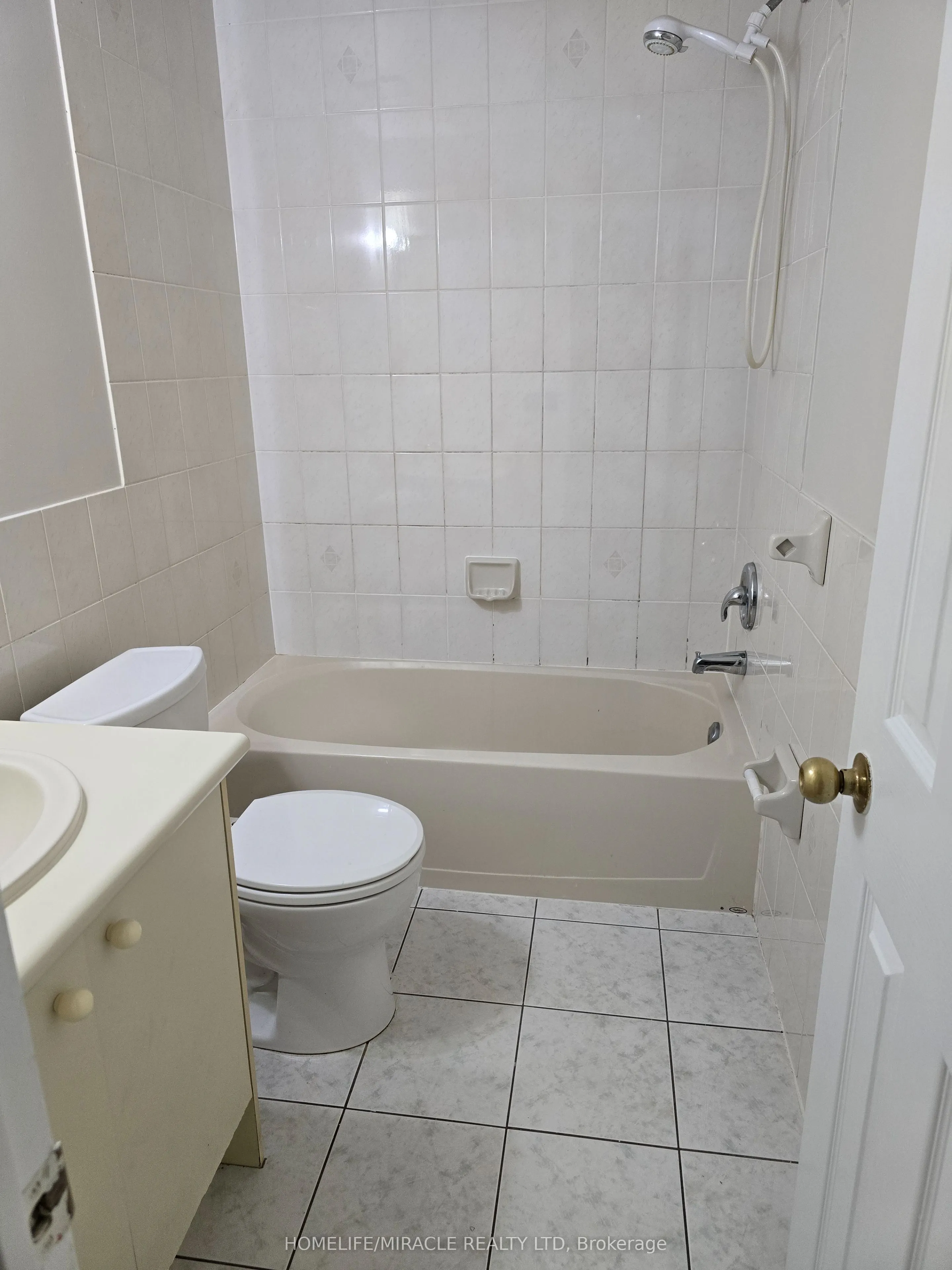 1128 Swinbourne Drive, #BSMT