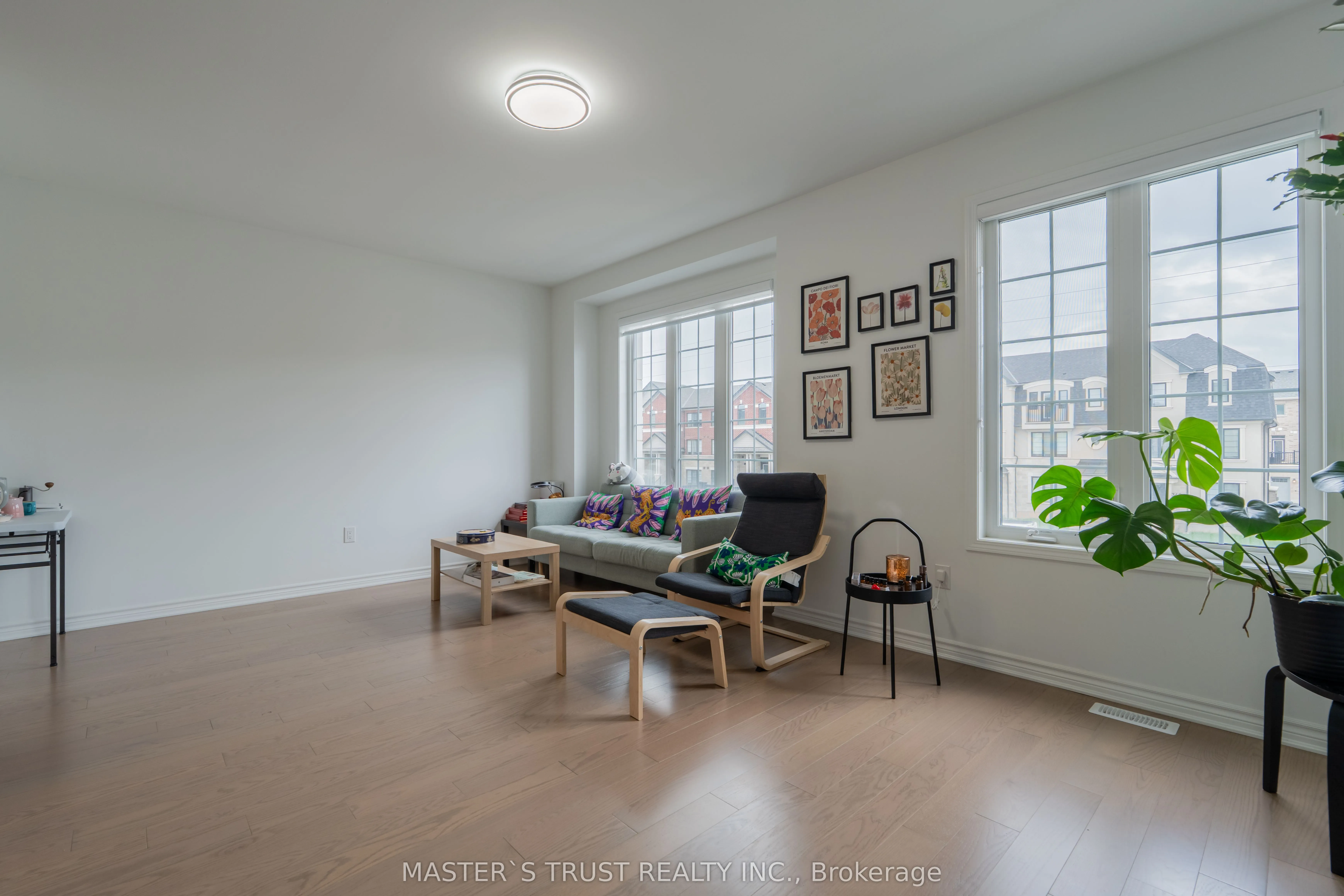 1369 William Halton Parkway