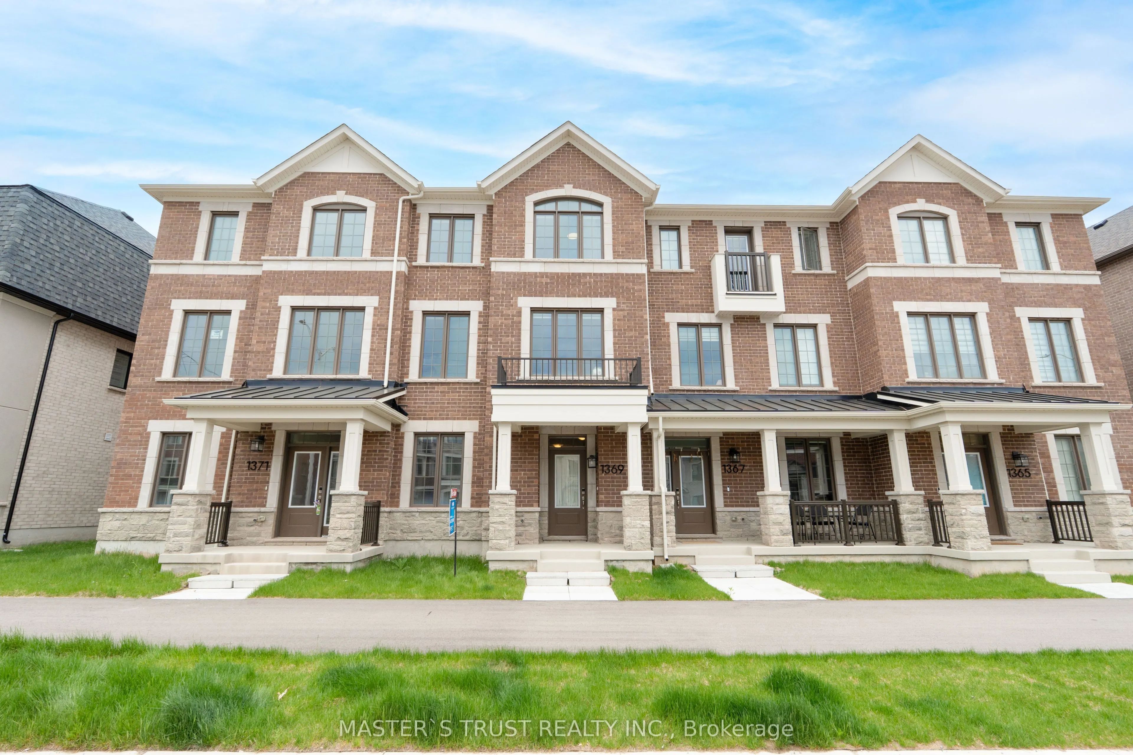 1369 William Halton Parkway