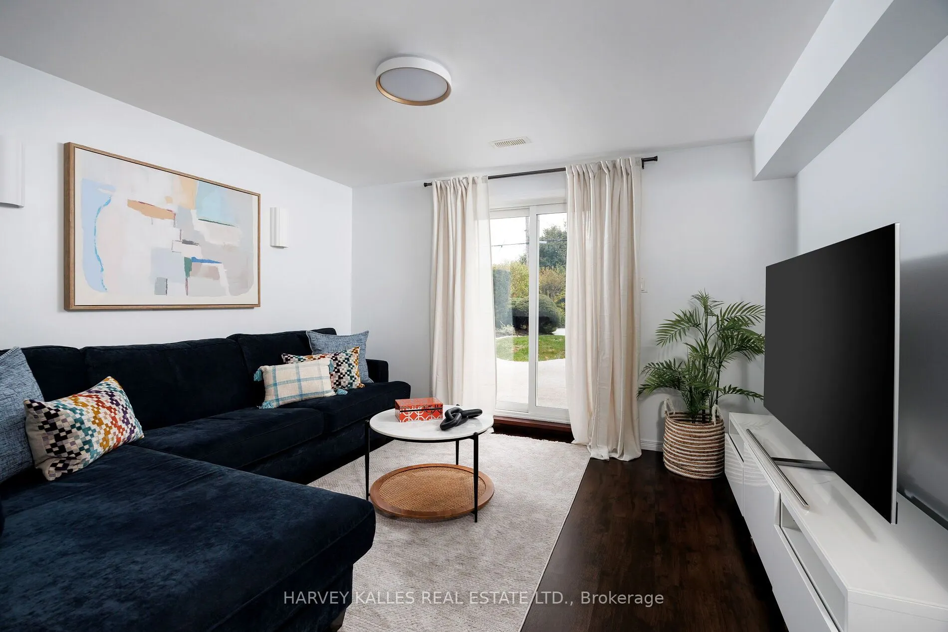 73 Summitcrest Drive