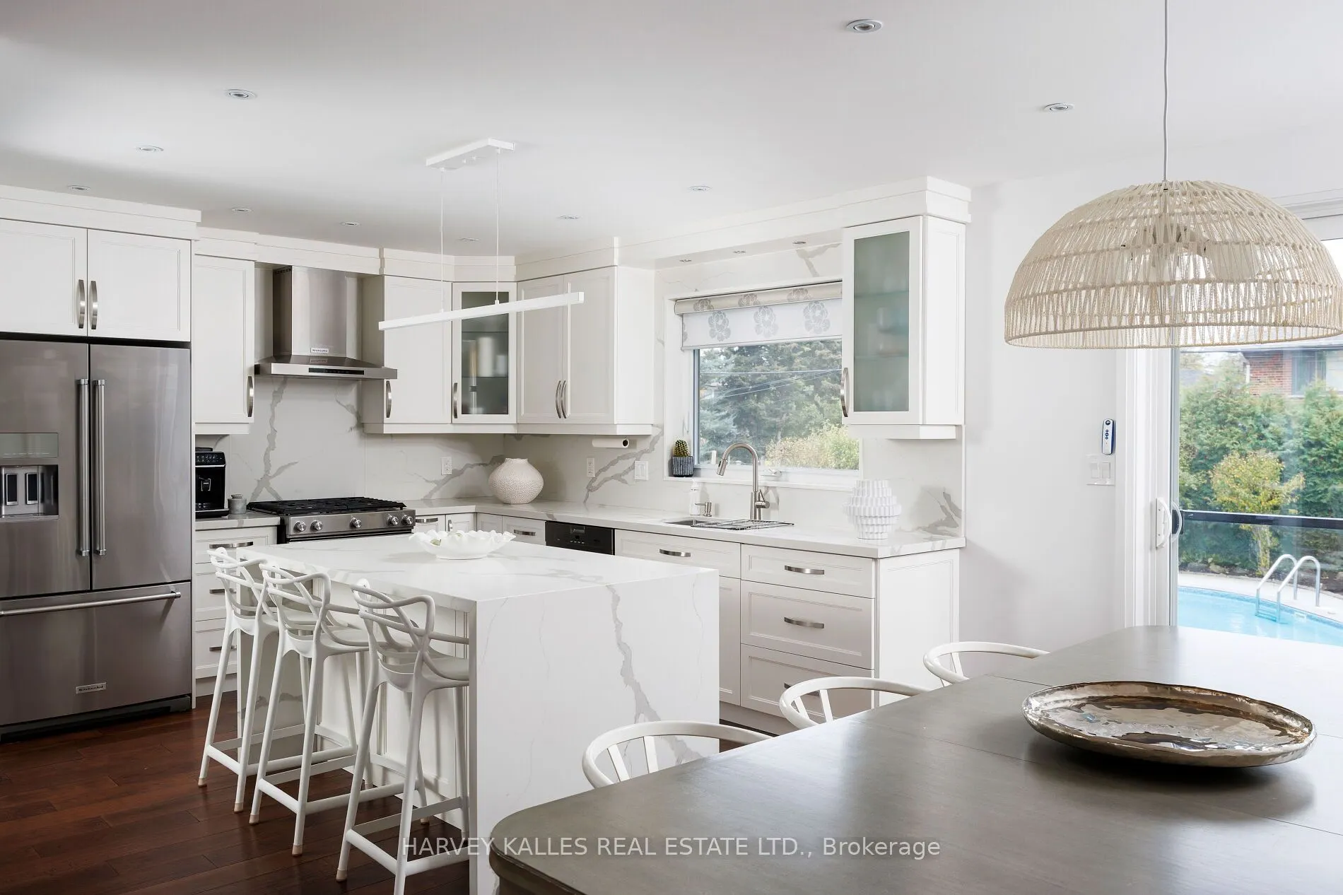 73 Summitcrest Drive