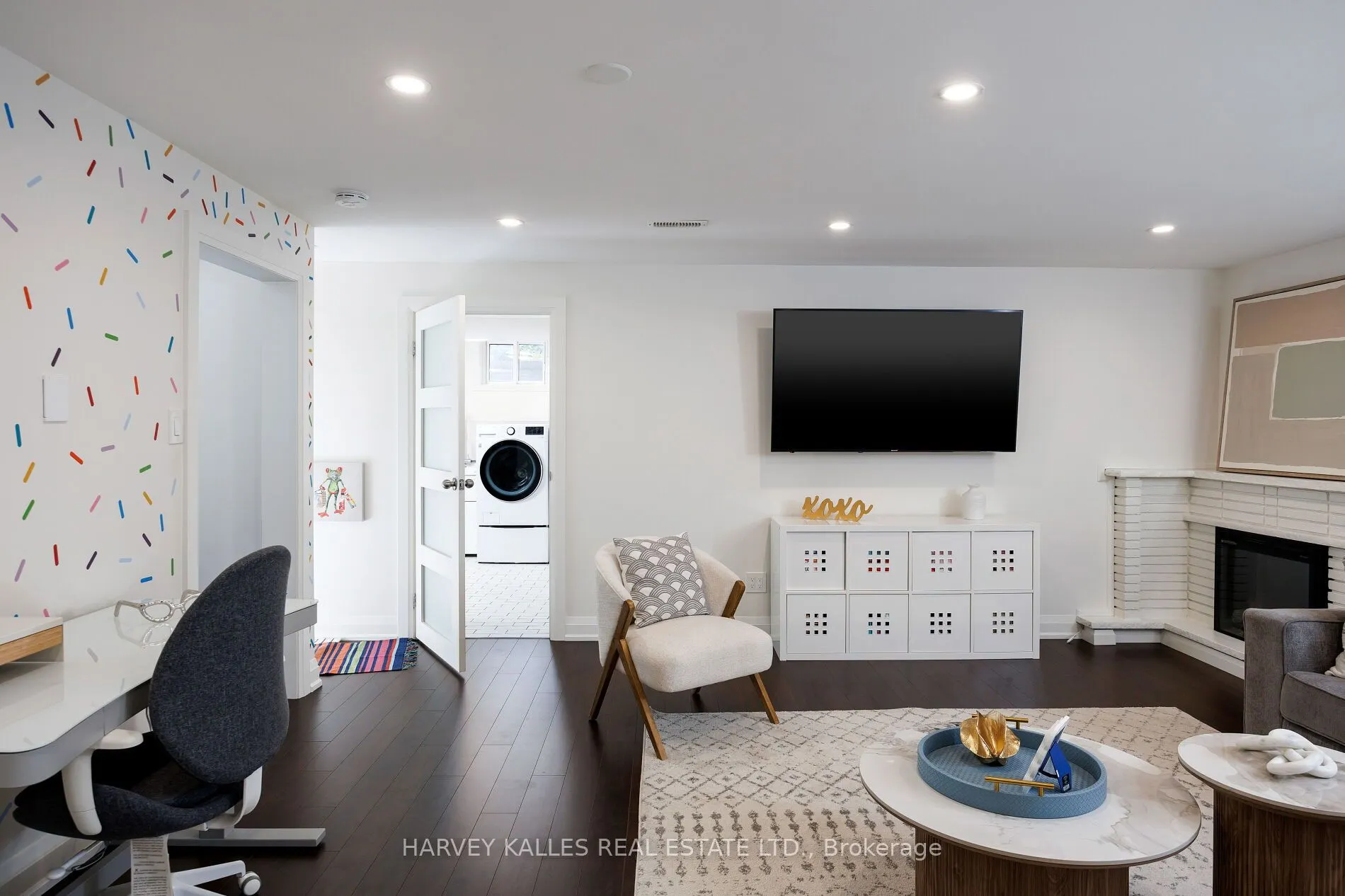 73 Summitcrest Drive