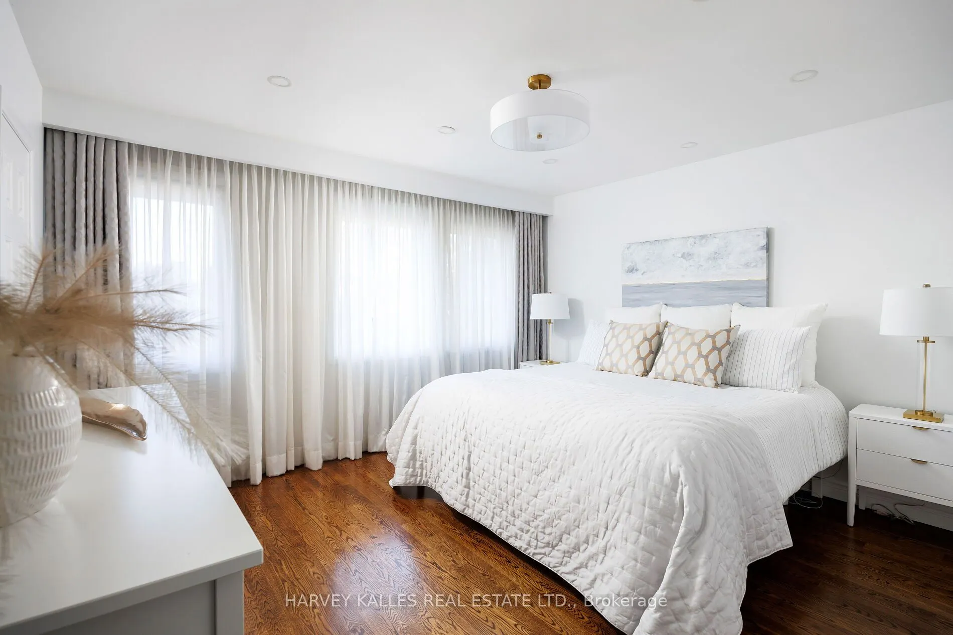 73 Summitcrest Drive