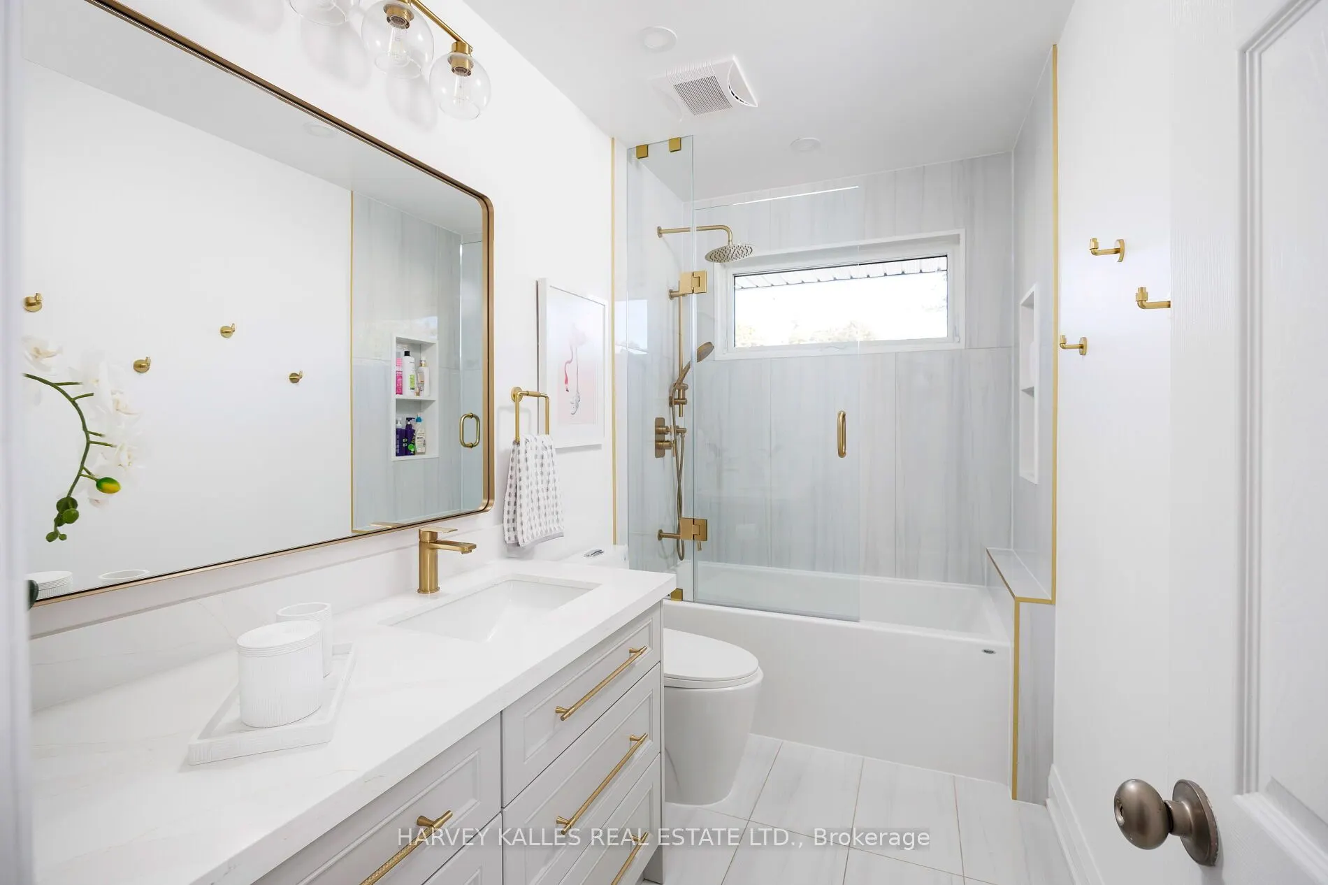 73 Summitcrest Drive