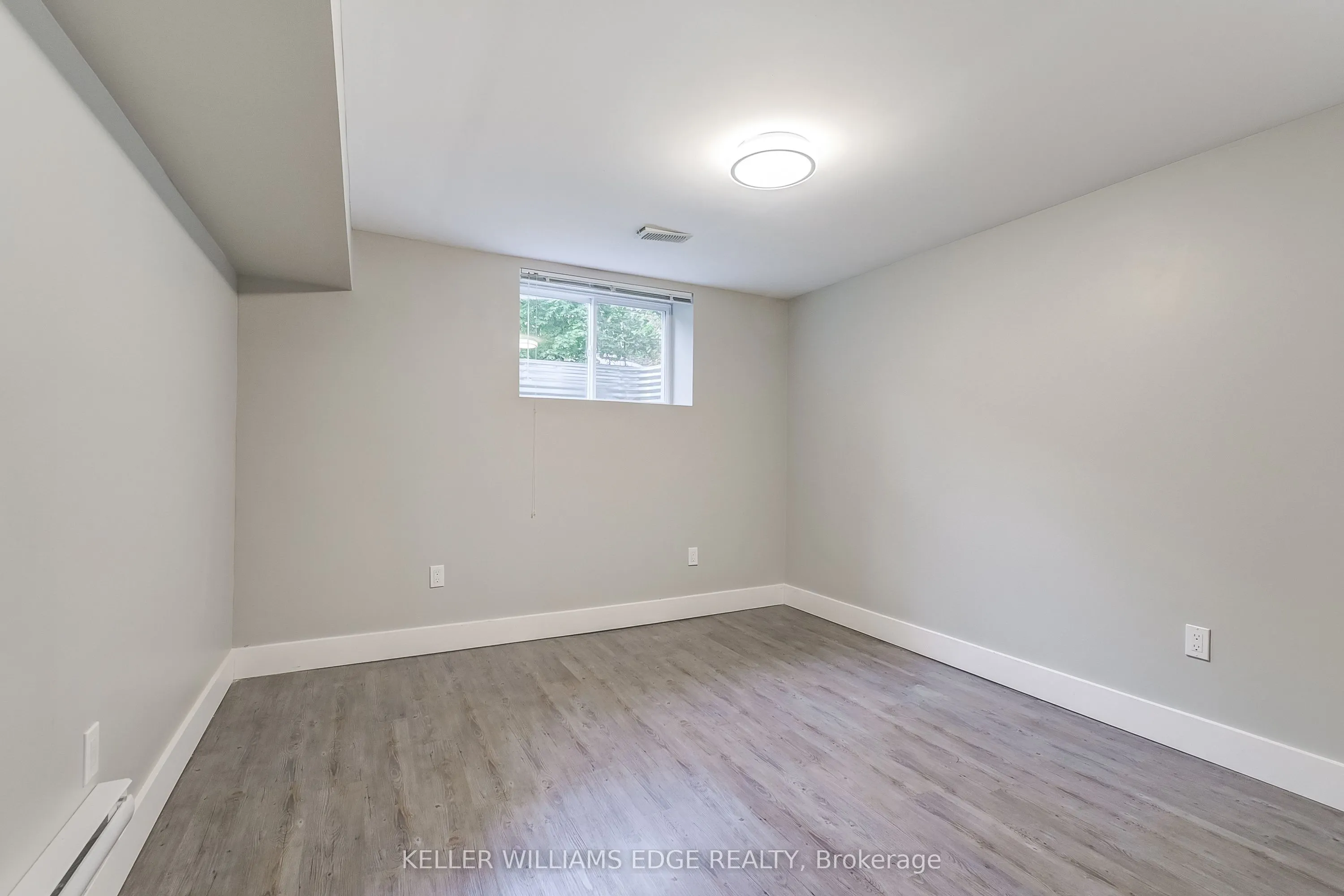 672 Castleguard Crescent, #2