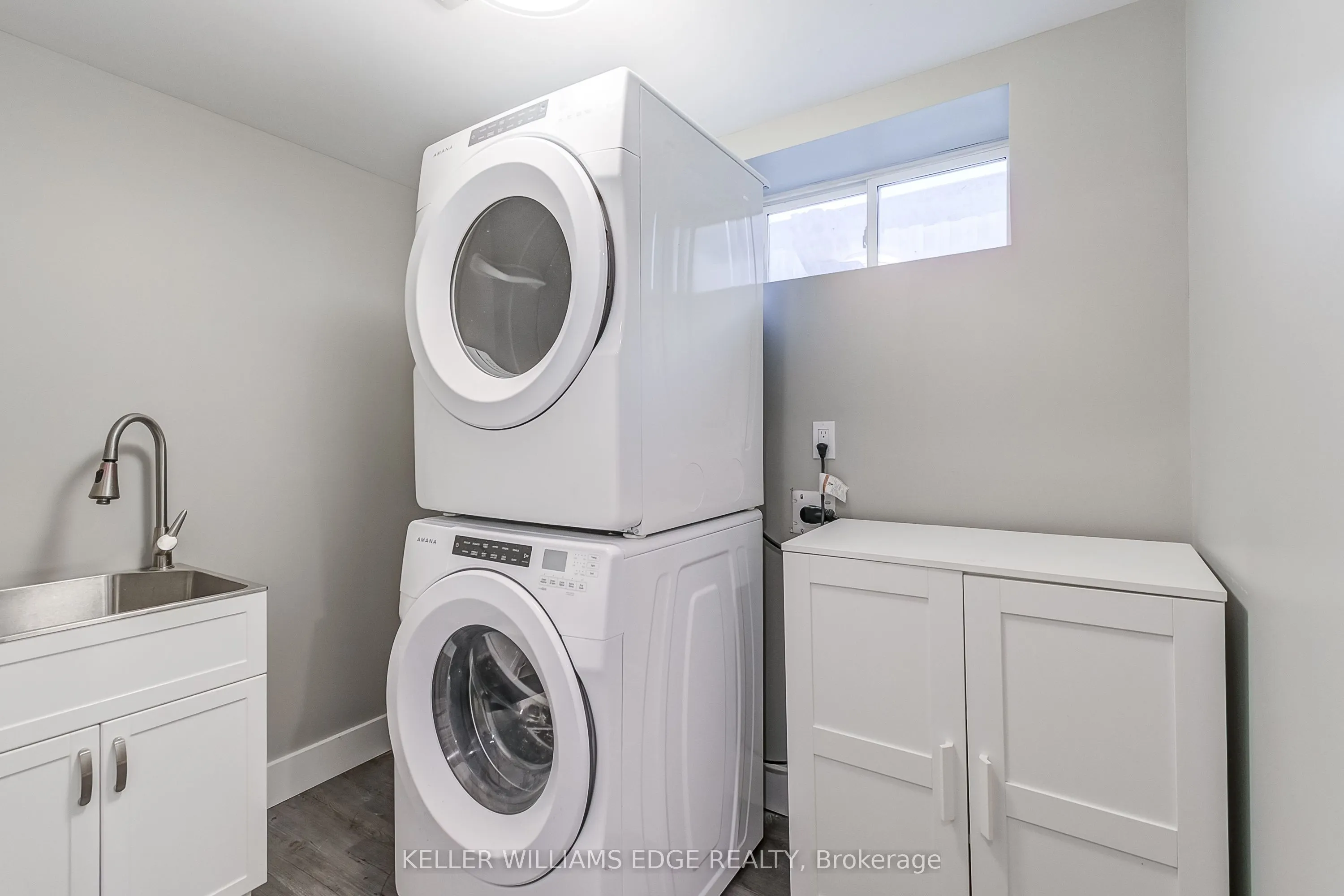 672 Castleguard Crescent, #2