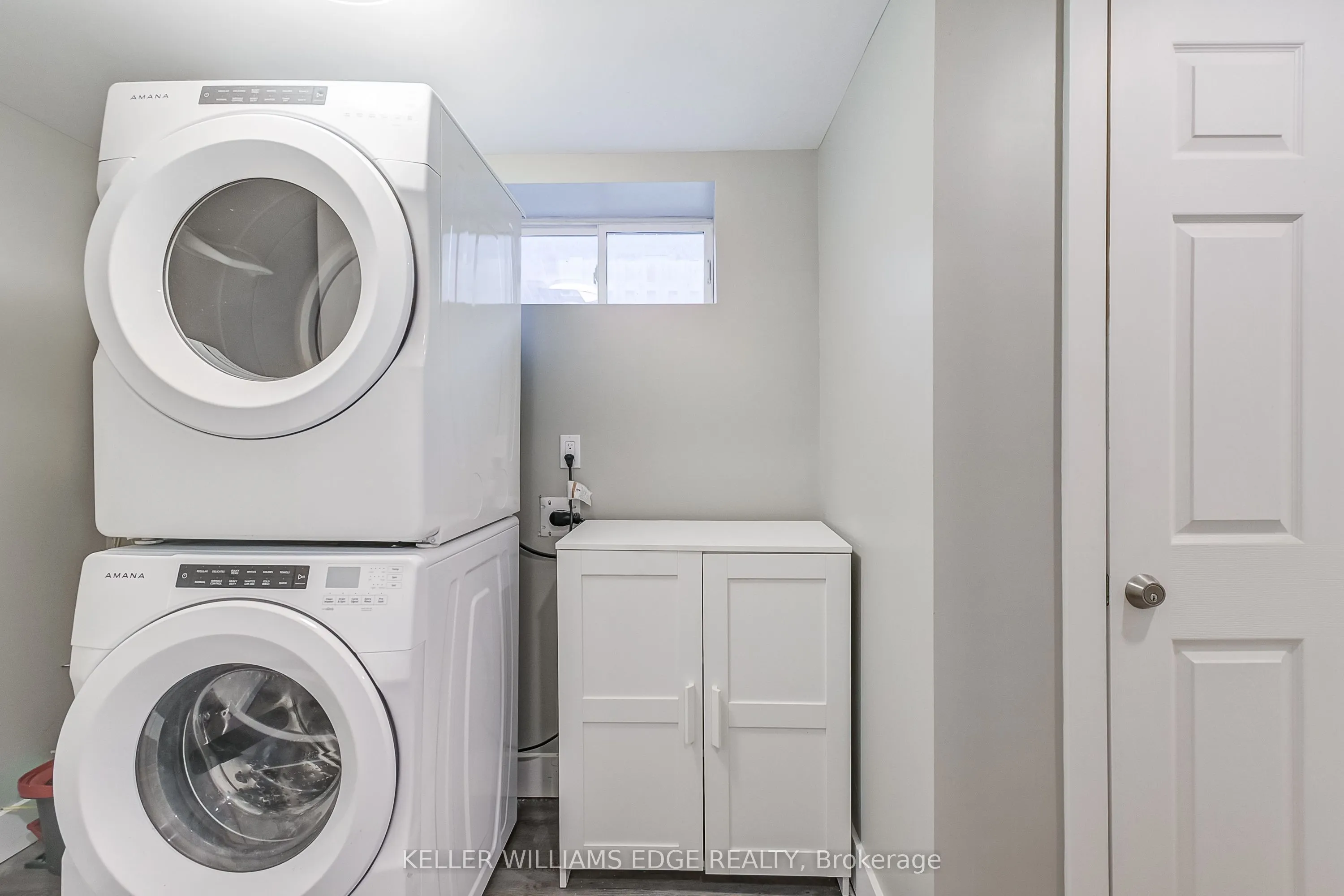 672 Castleguard Crescent, #2