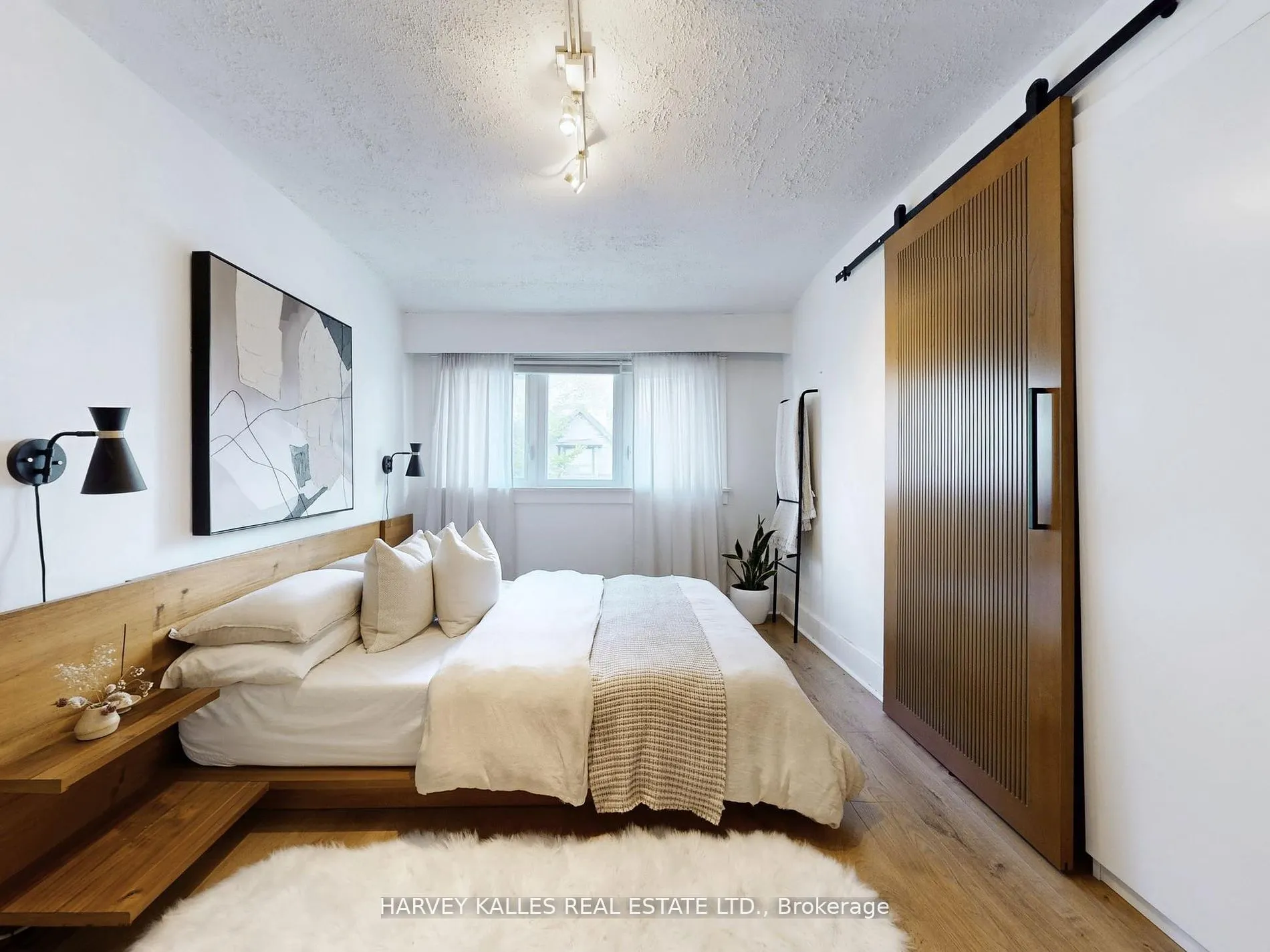 211 Rosemount Avenue