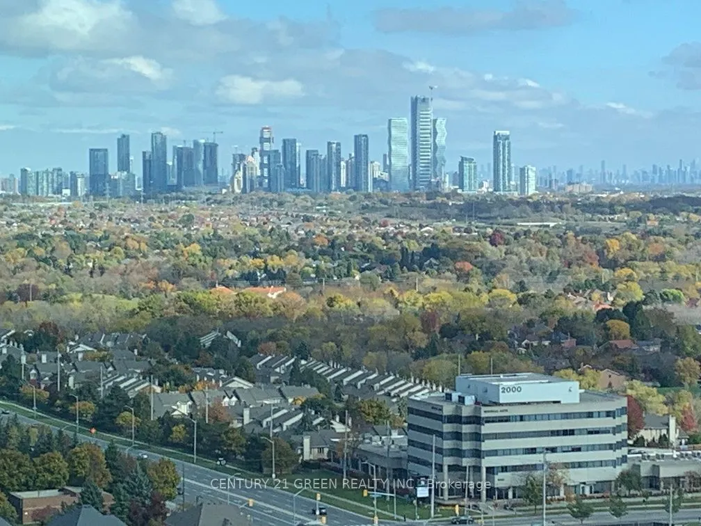 2495 Eglinton Avenue W, #2013