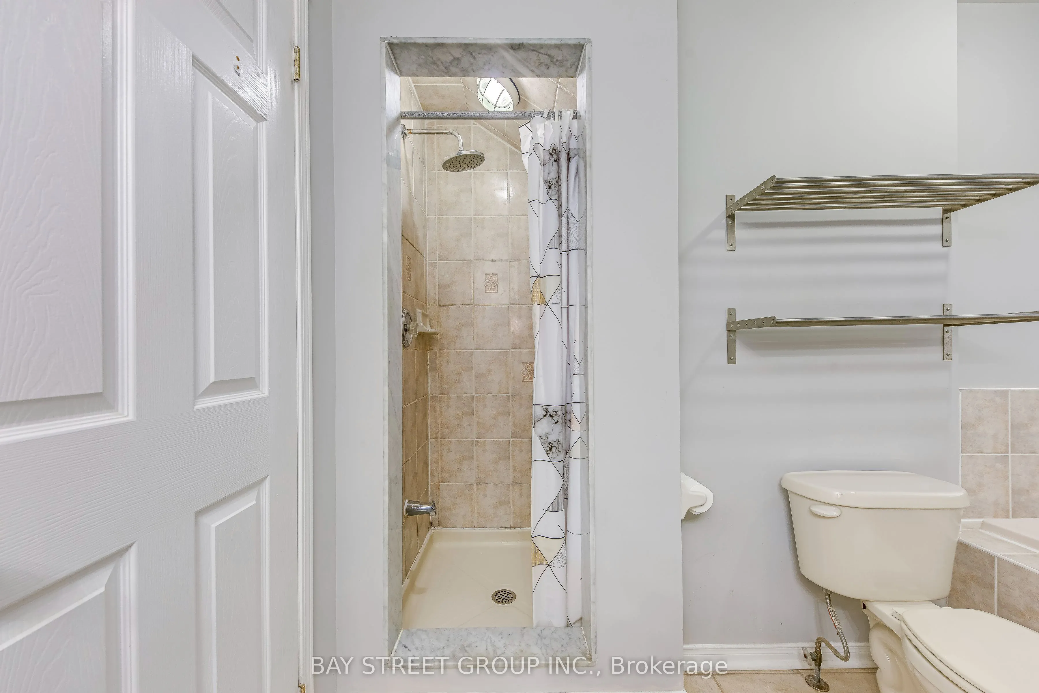 5260 Mcfarren Boulevard, #102