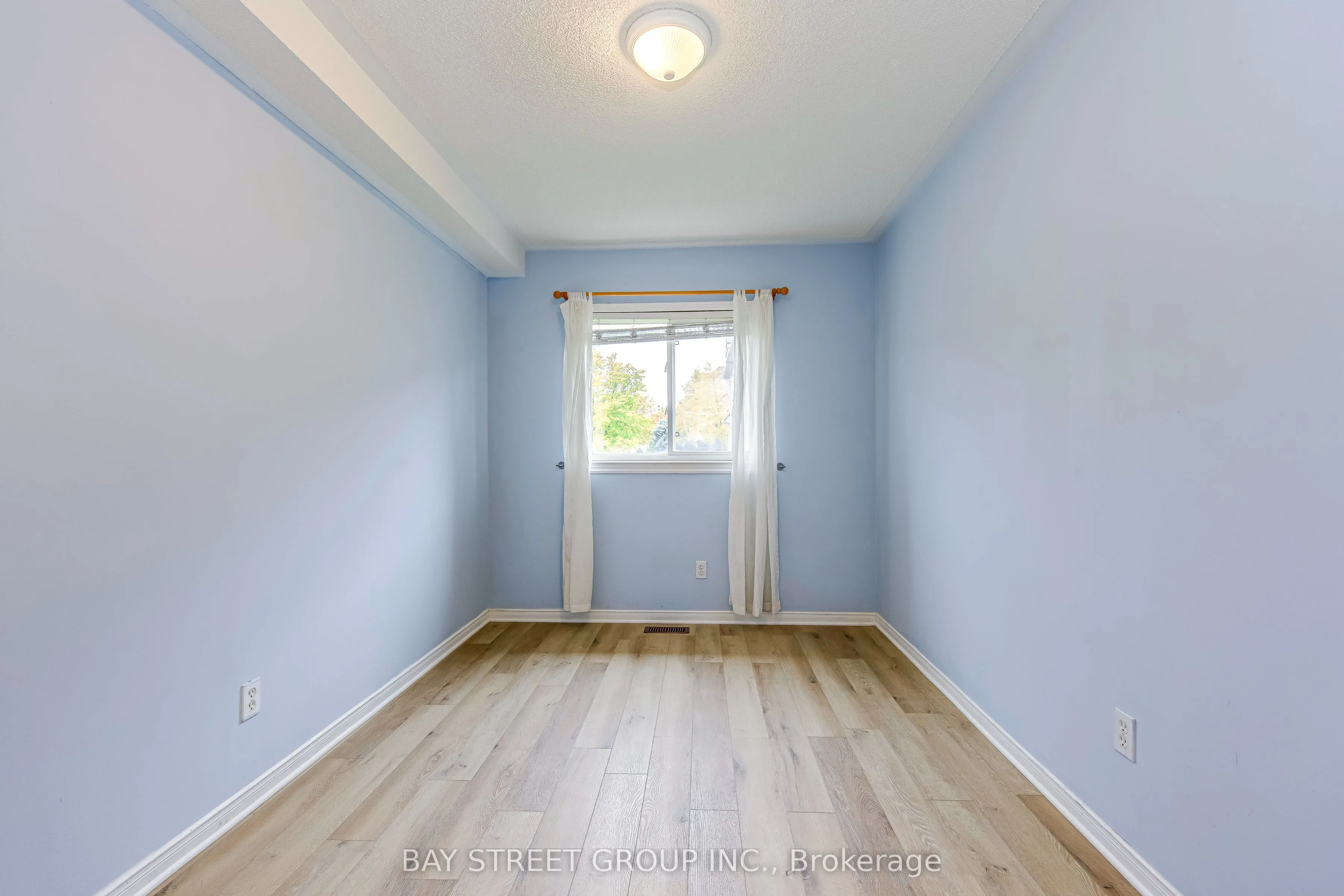 5260 Mcfarren Boulevard, #102